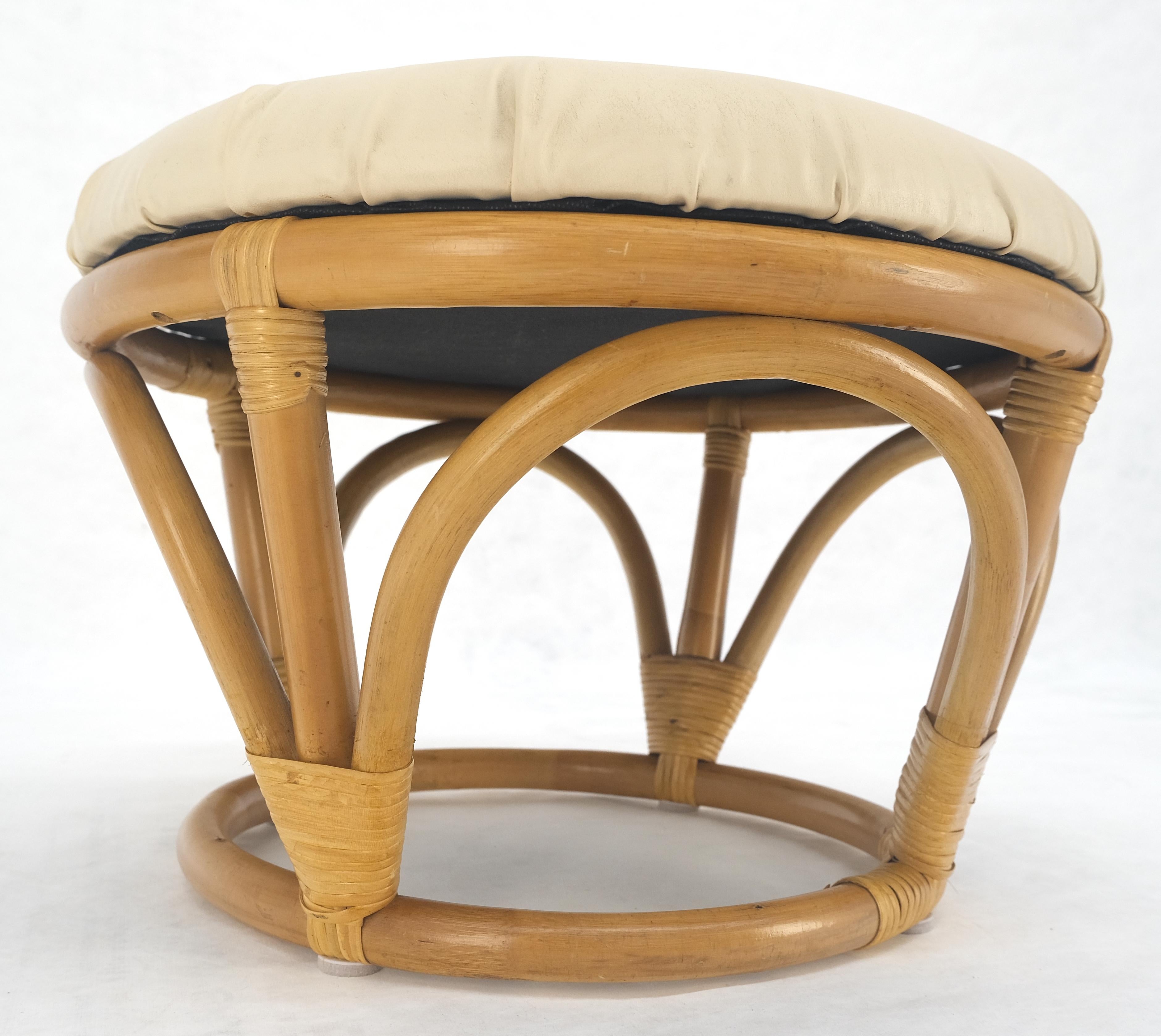 XX secolo Panchina Pouf Ottomana in rattan con base in bambù MINT in vendita