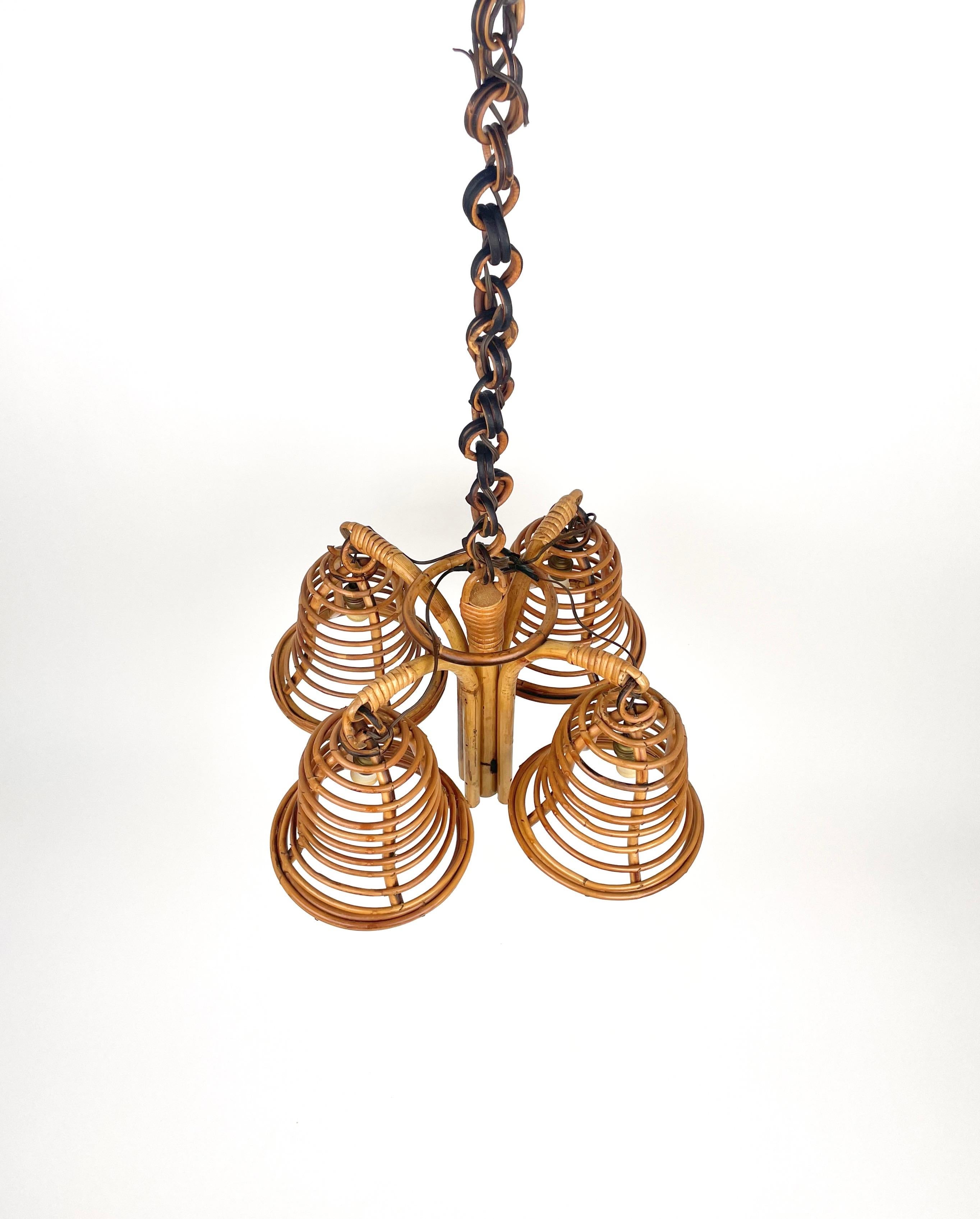 Rattan & Bamboo Chandelier Pendant Louis Sognot Style, Italy 1960s In Good Condition For Sale In Rome, IT