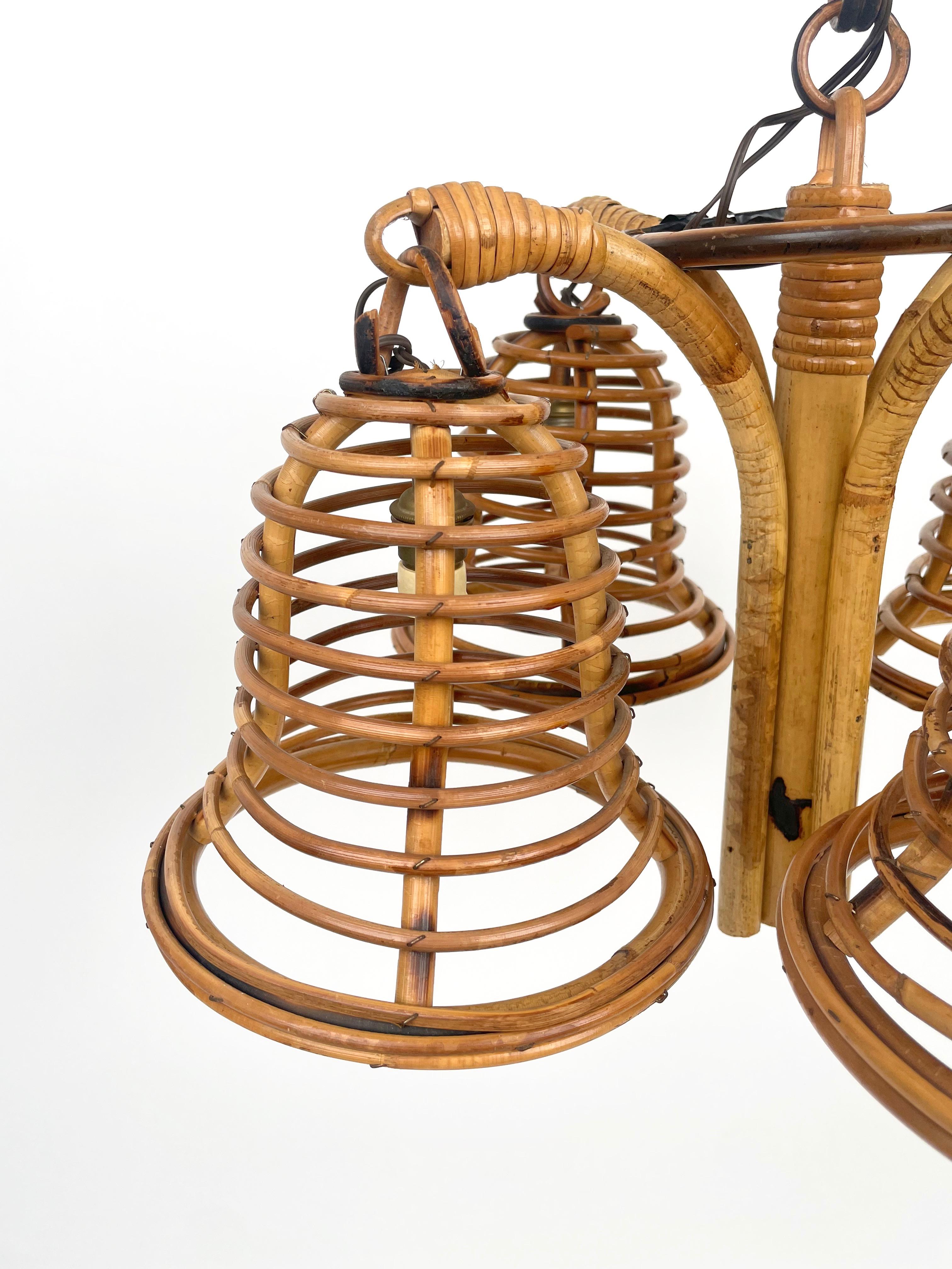 Lampadario a sospensione in rattan e bambù in stile Louis Sognot, Italia anni '60 in vendita 1