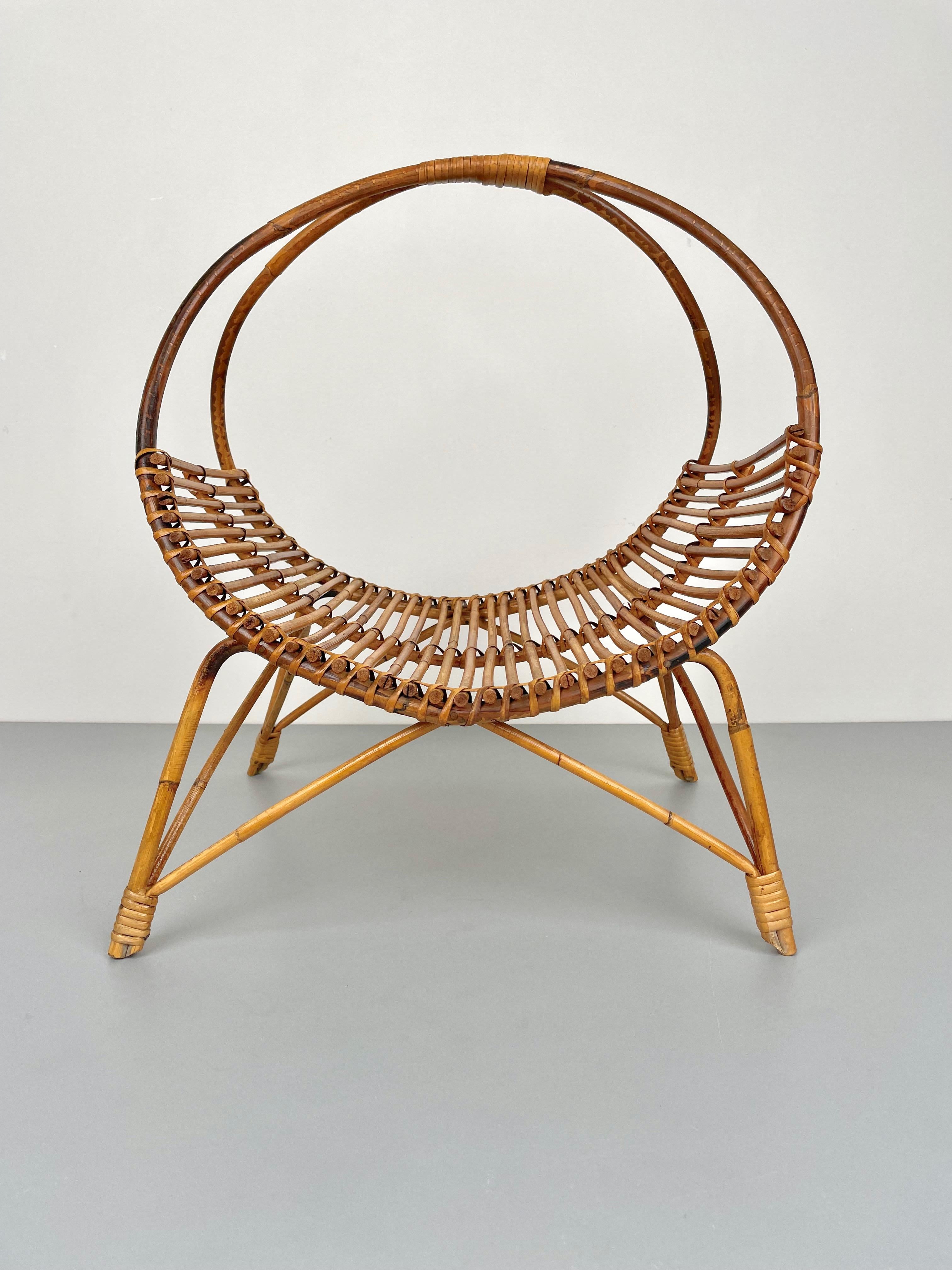 Rattan & Bamboo Curved Magazine Rack, Italy, 1960s For Sale 5