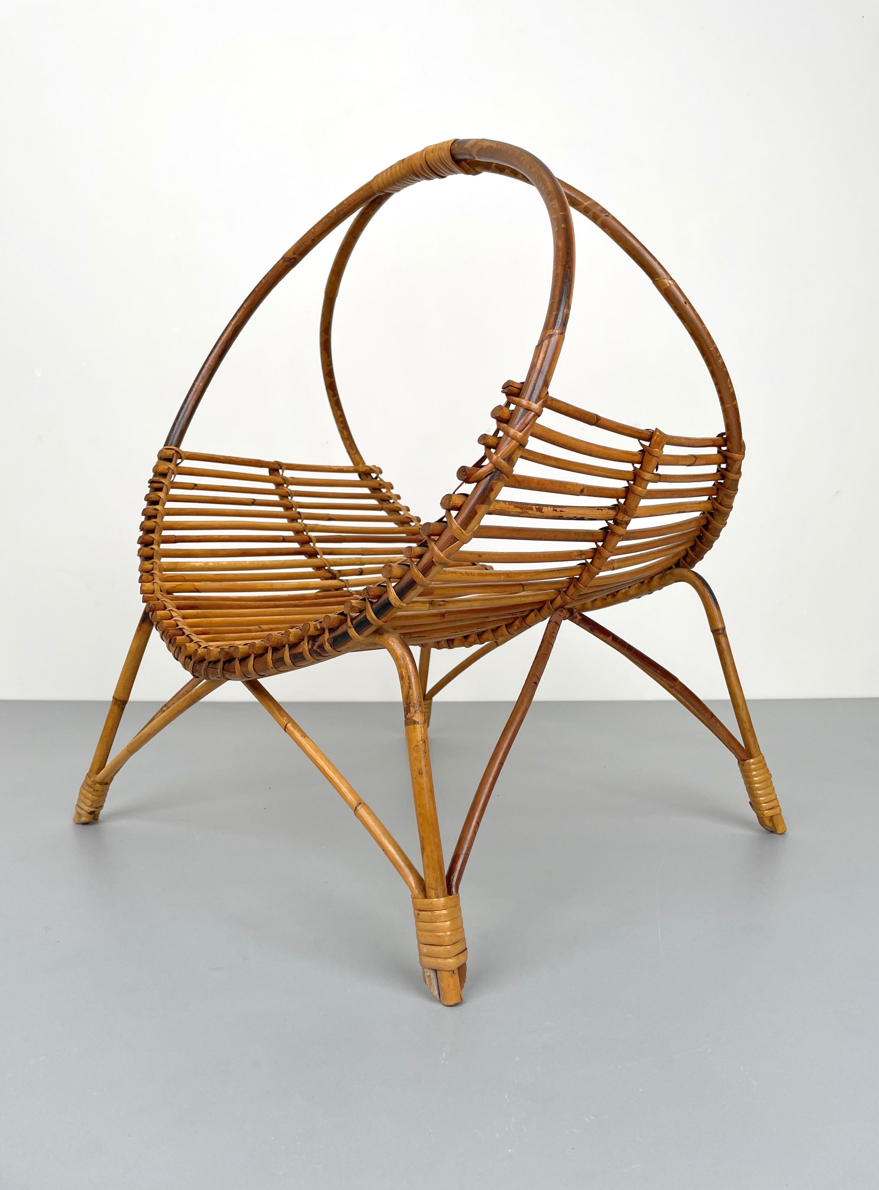 Italian Rattan & Bamboo Curved Magazine Rack, Italy, 1960s For Sale