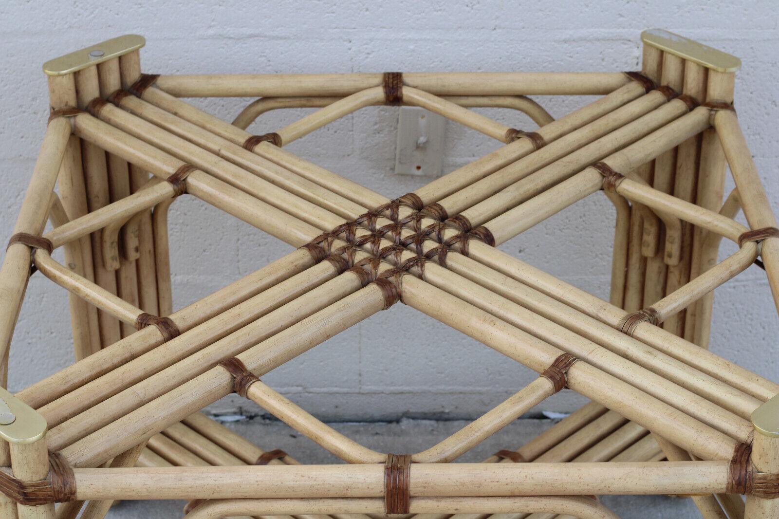 Esstischsockel aus Rattan und Bambus von Drexel Heritage (Leder) im Angebot