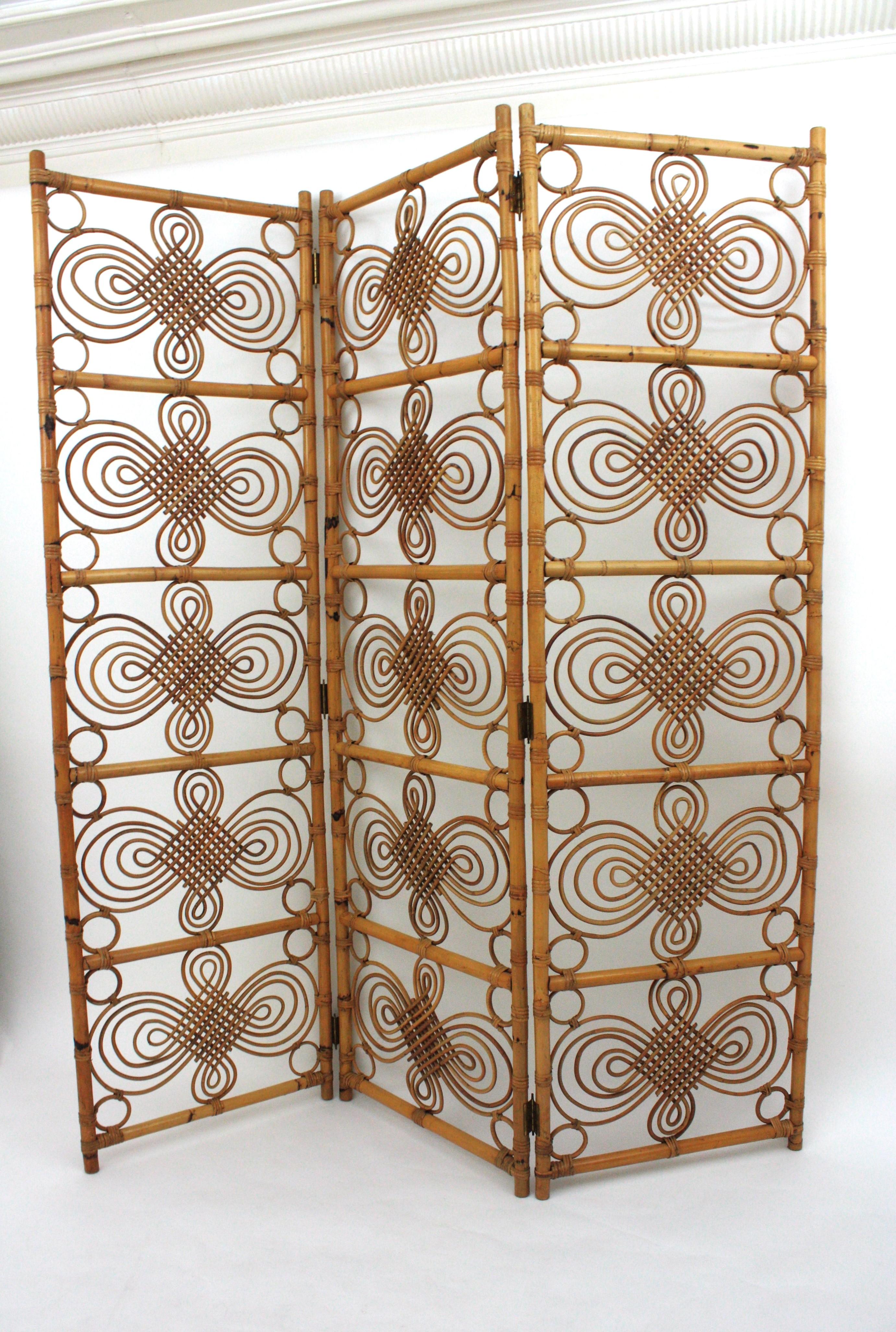 Rattan Bamboo Folding Screen Room Divider, 1960s In Good Condition For Sale In Barcelona, ES