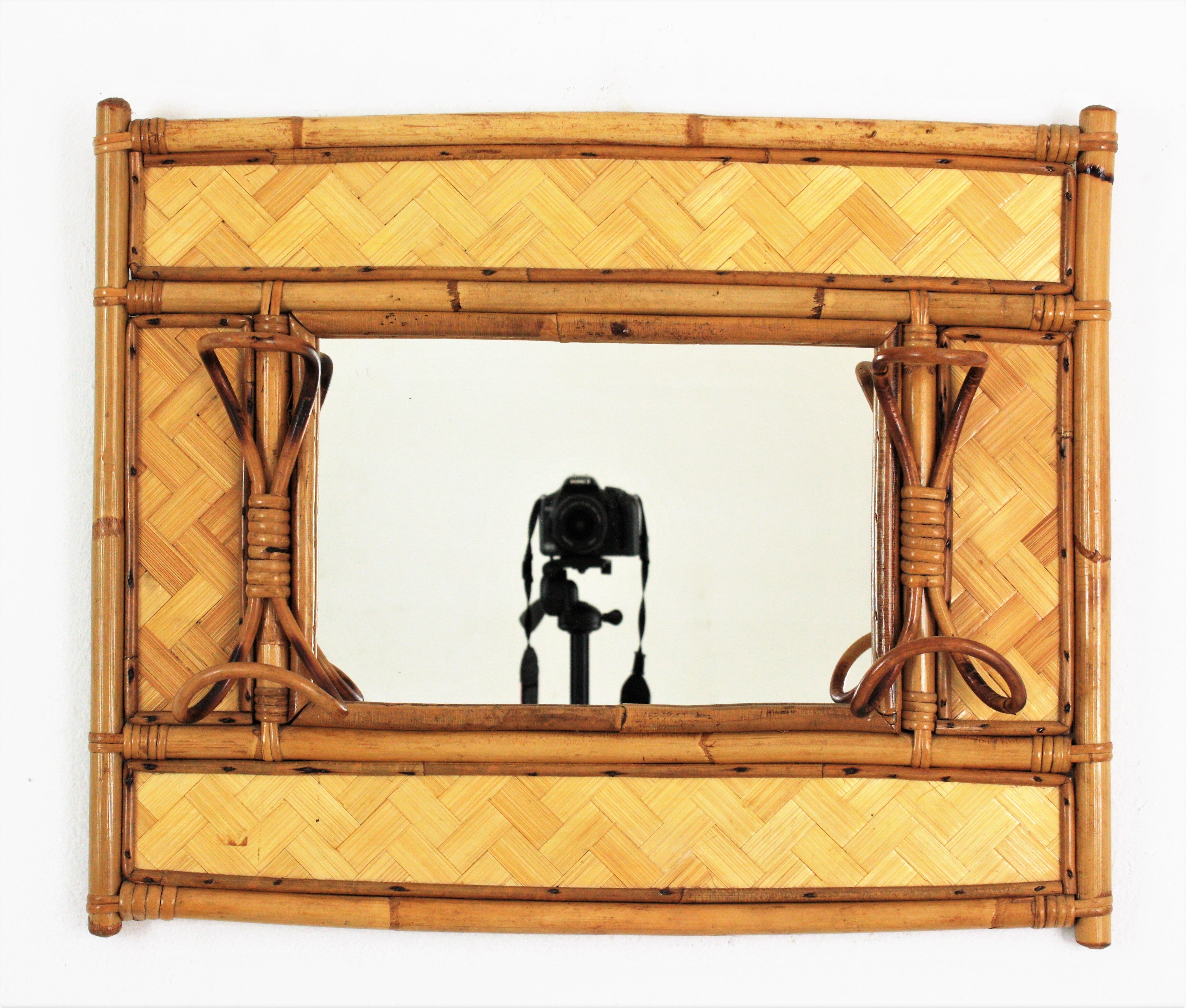 Italian Mid-century Rattan Bamboo Wall Mirror / Wall Coat Rack, 1960s For Sale 3