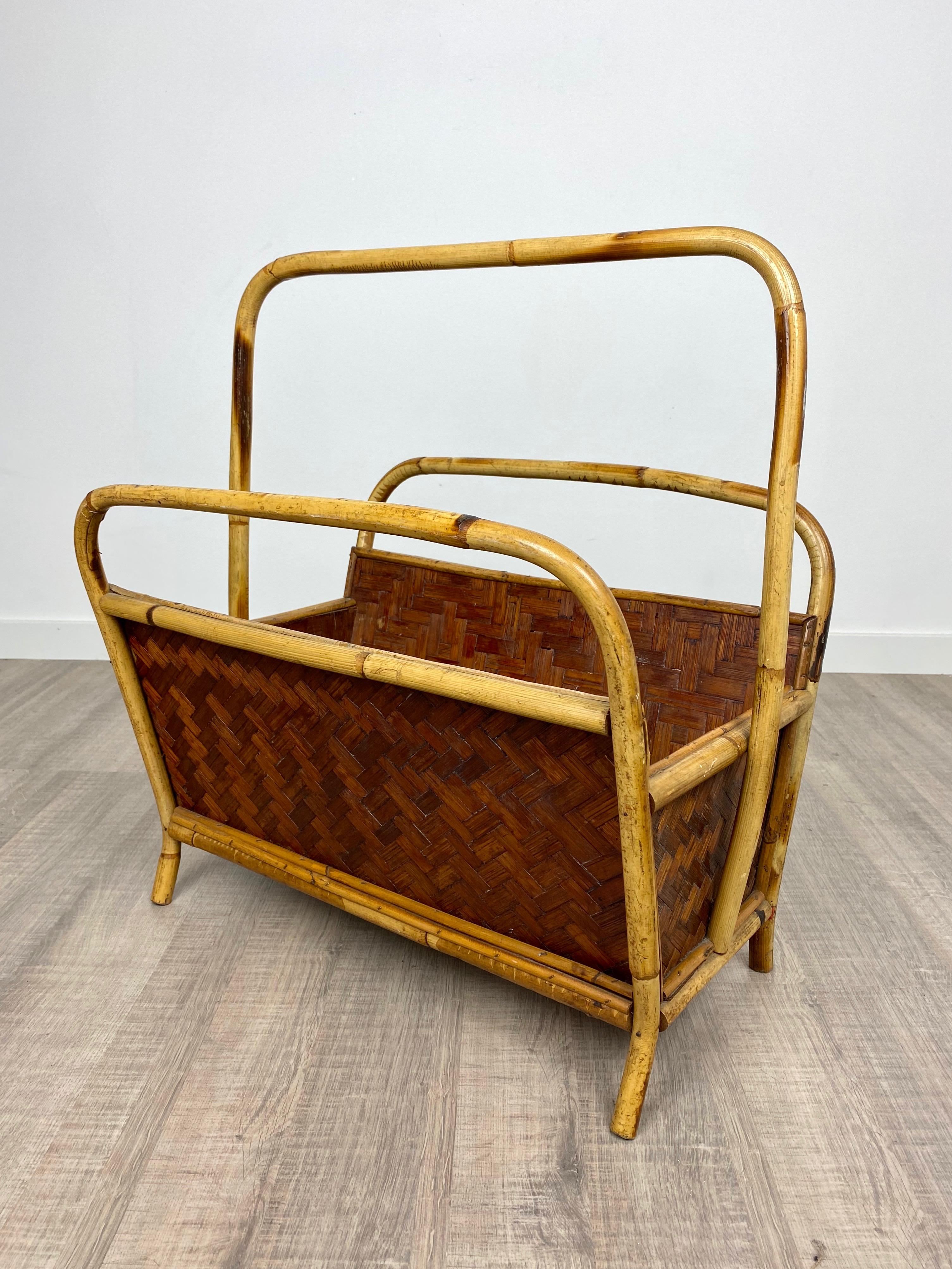 Rattan and Bamboo Magazine Rack Italy 1960s Franco Albini Style For Sale 4
