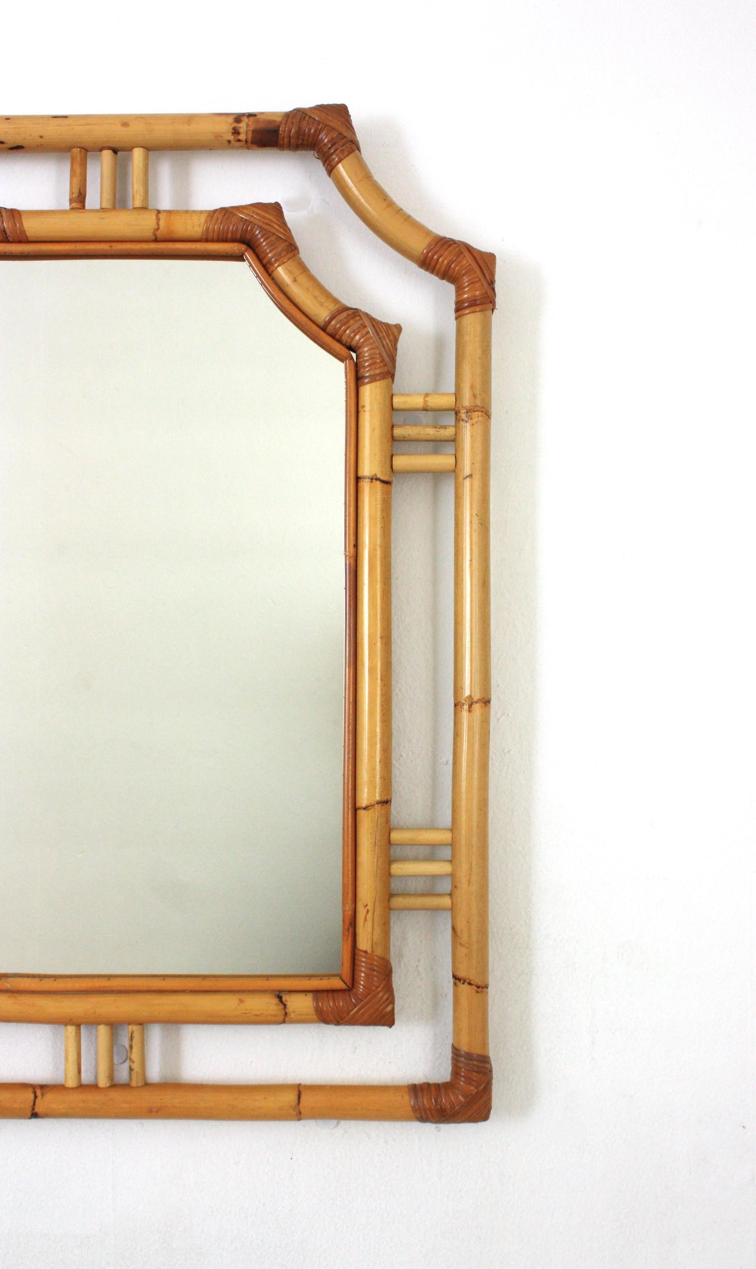 Rattan Bamboo Pagoda Shaped Mirror, Franco Albini Style In Good Condition For Sale In Barcelona, ES