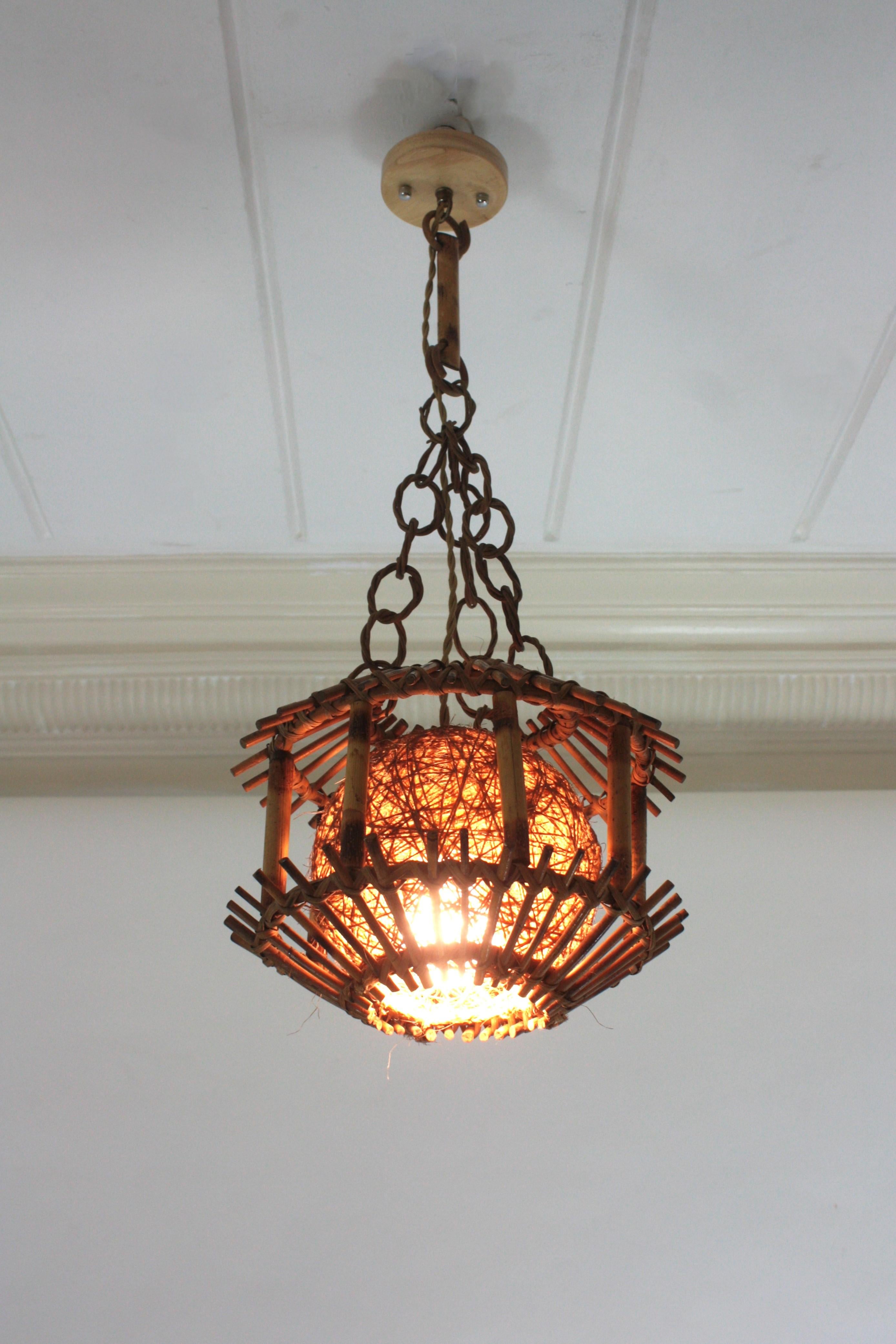 Rattan Bamboo Pendant Hanging Light or Lantern with Chinoiserie Accents, 1950s In Good Condition For Sale In Barcelona, ES