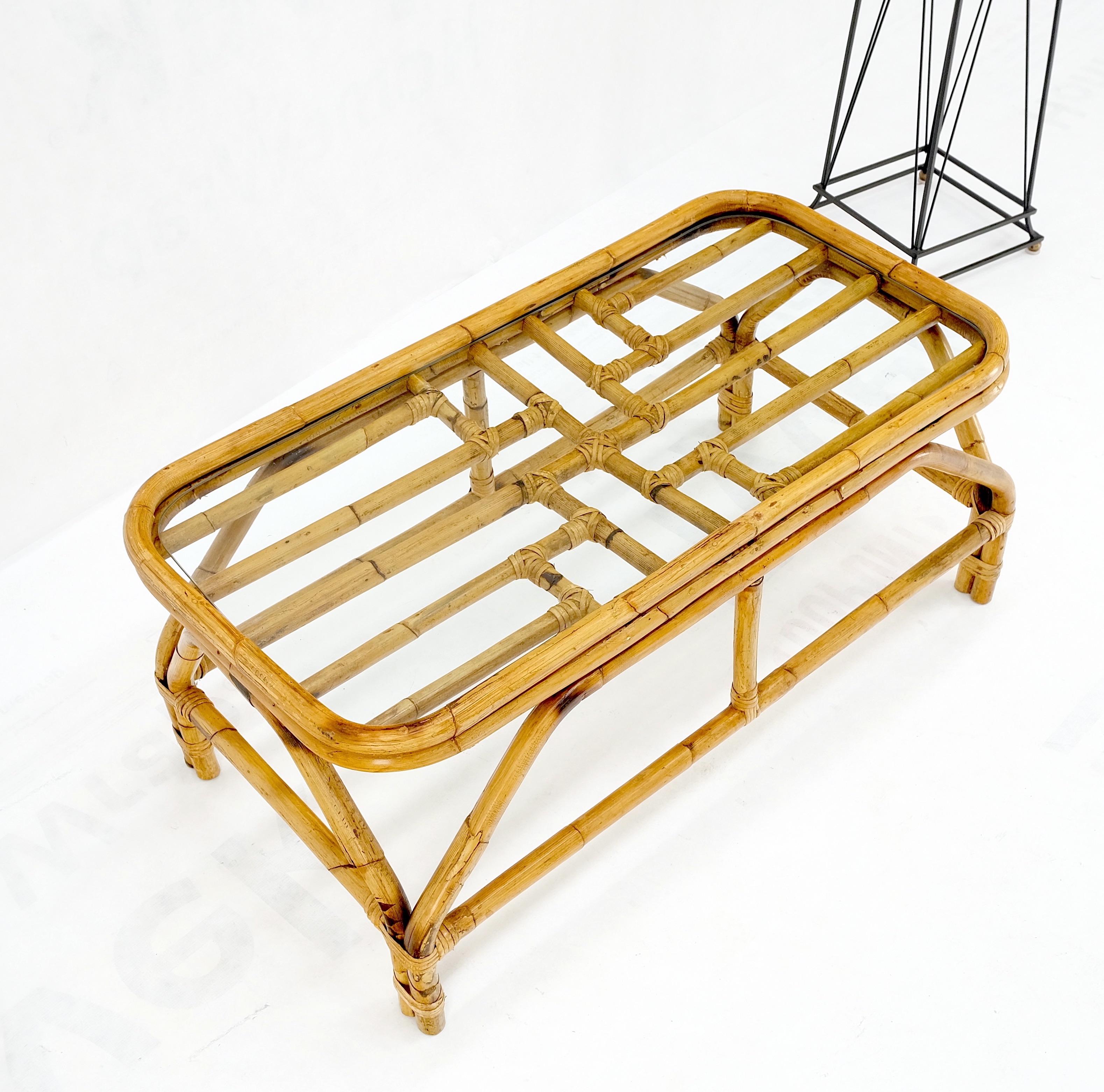 American Rattan Bamboo Rectangle Glass Top Mid-Century Modern Coffee Table Mnt! For Sale