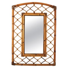 Gran espejo rectangular de ratán y bambú con marco de rejilla, años 60
