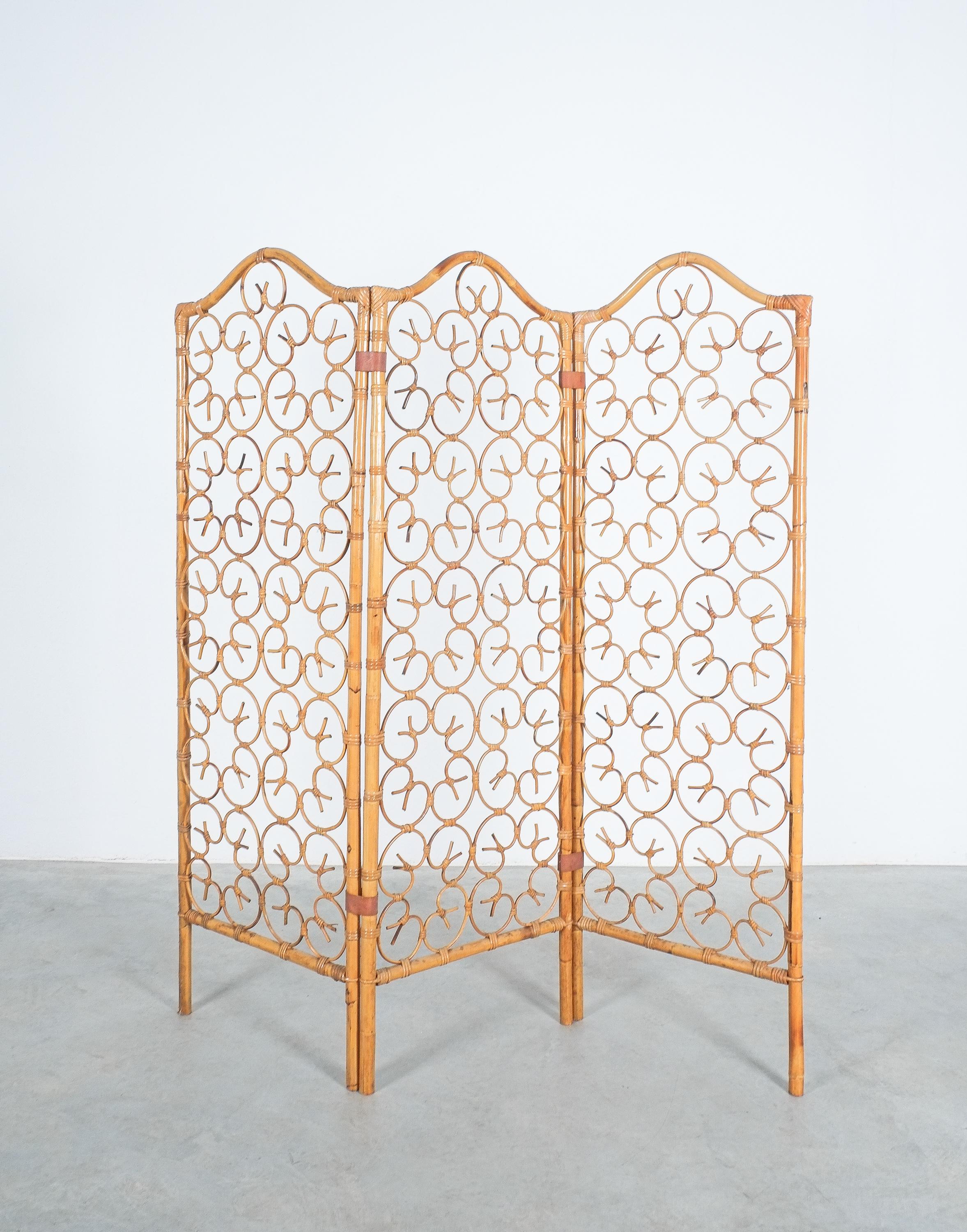 Italian Rattan Bamboo Room Divider Screen Paravant Italy, circa 1965 For Sale