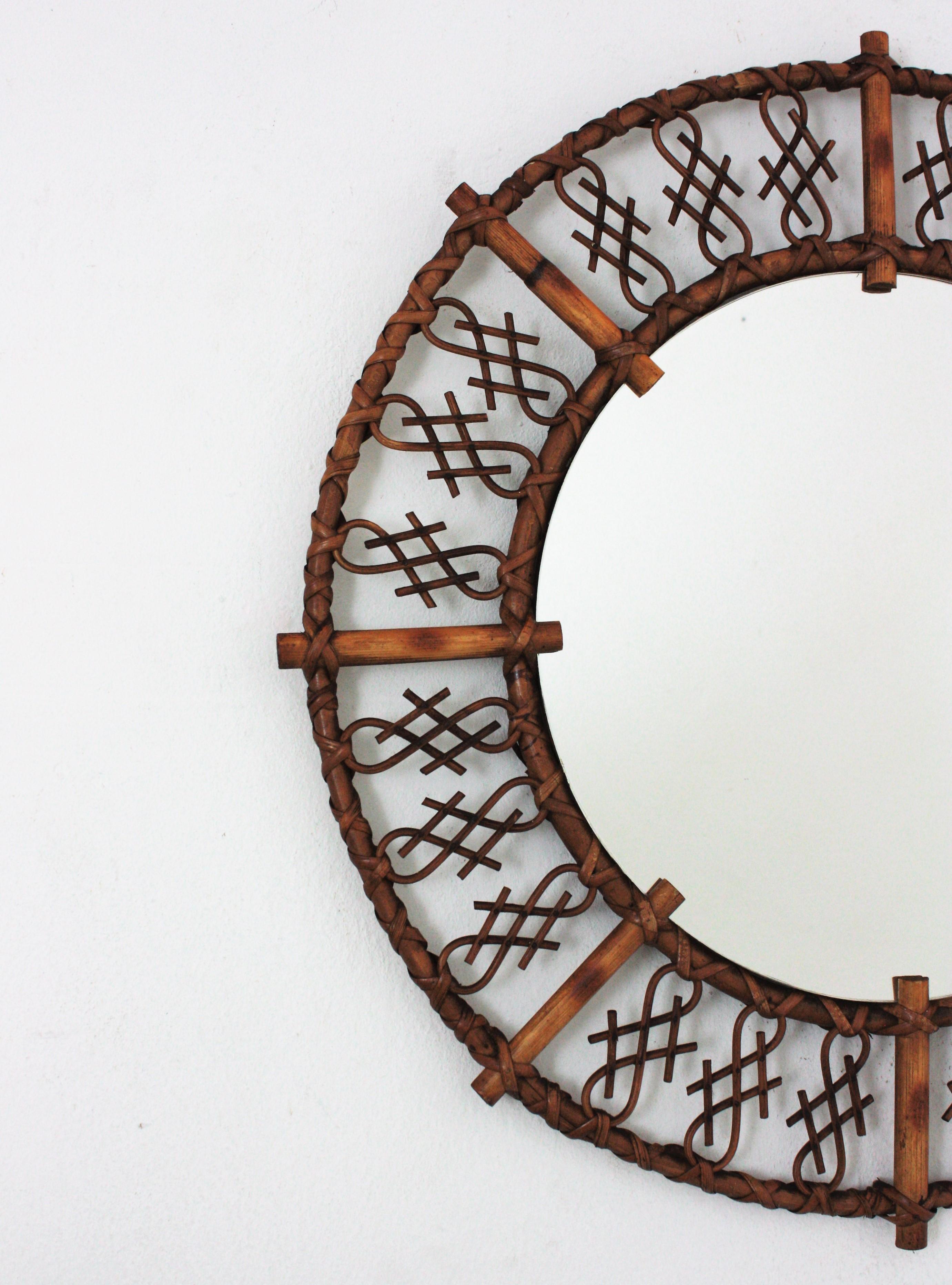 Rattan Bamboo Round Mirror with Chinoiserie Accents, 1960s For Sale 2