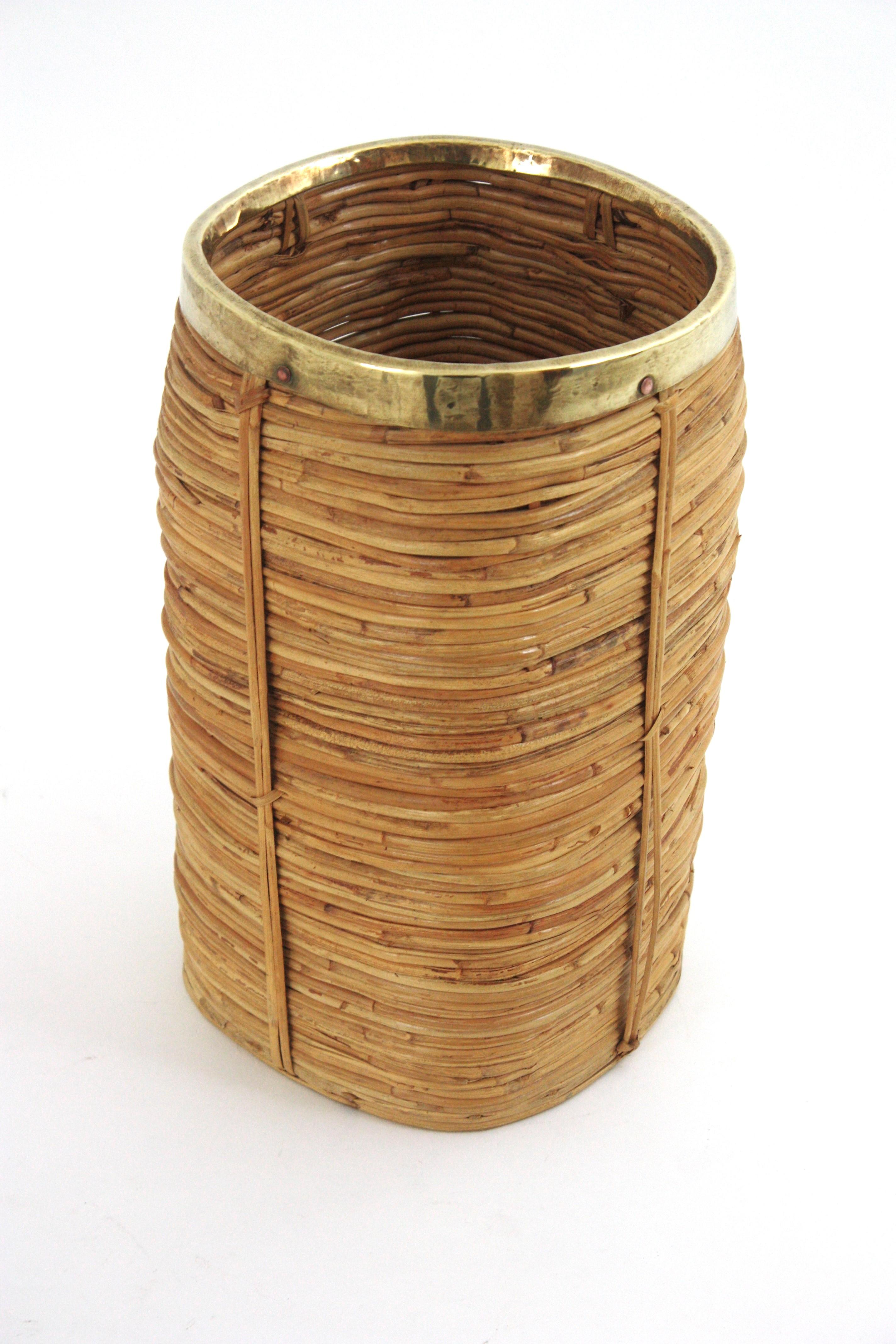 Mid-Century Modern Rattan Bamboo Small Umbrella Stand with Brass Rim, Italy 1970s For Sale