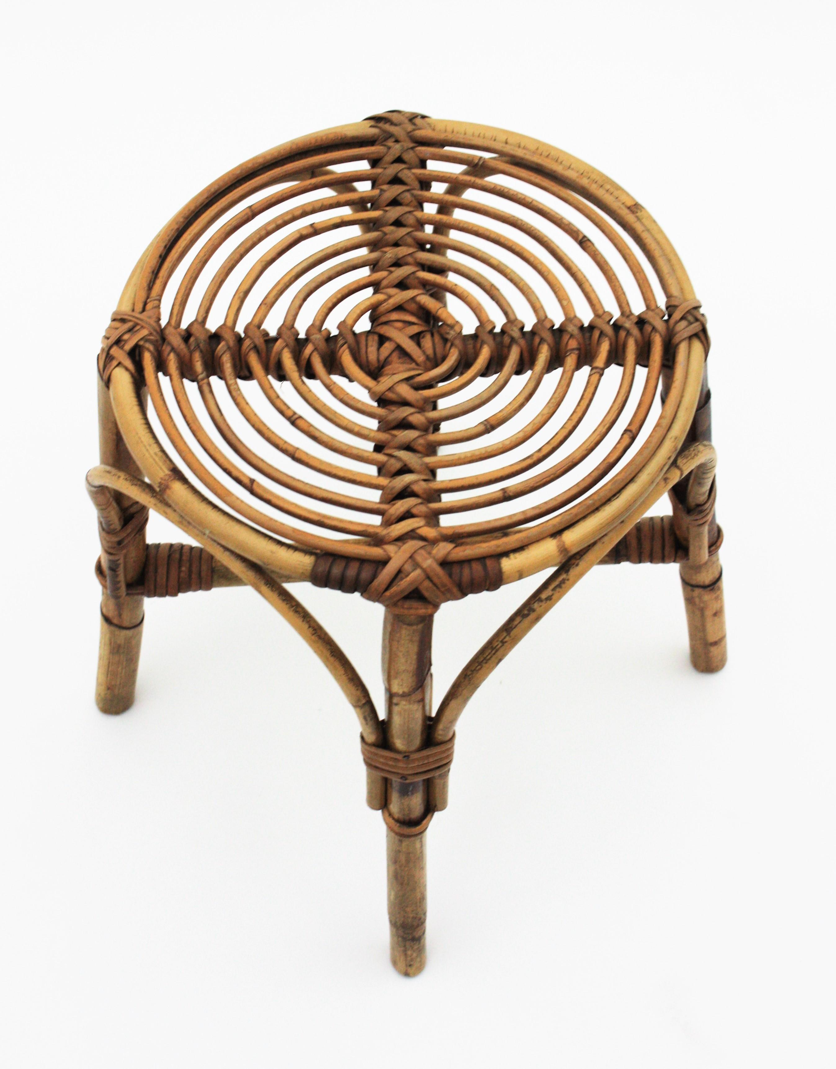 Tabouret en bambou et rotin  Table ou table d'appoint dans le style de Franco Albini en vente 3