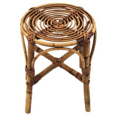 Rattan-Bambus-Hocker  Beistelltisch oder Beistelltisch im Stil von Franco Albini