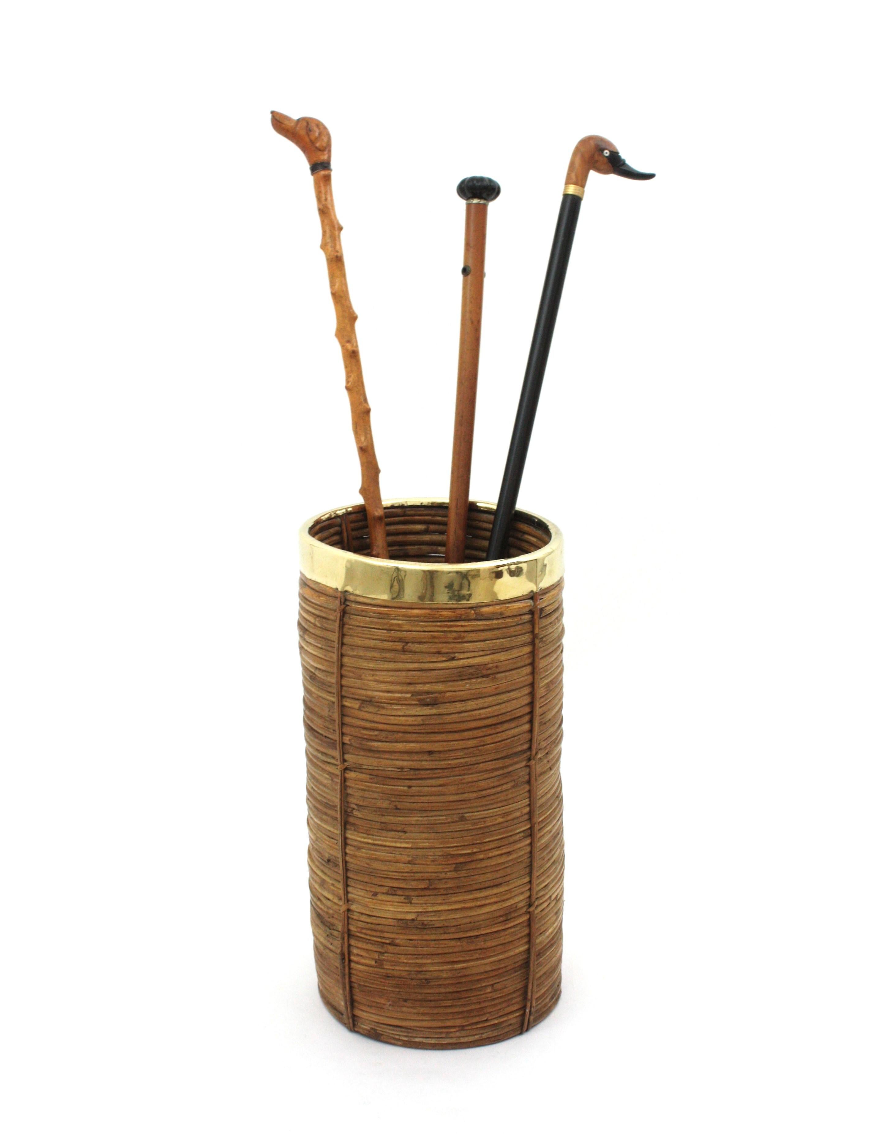 Rattan Bamboo Umbrella Stand with Brass Rim, Italy, 1970s In Good Condition For Sale In Barcelona, ES