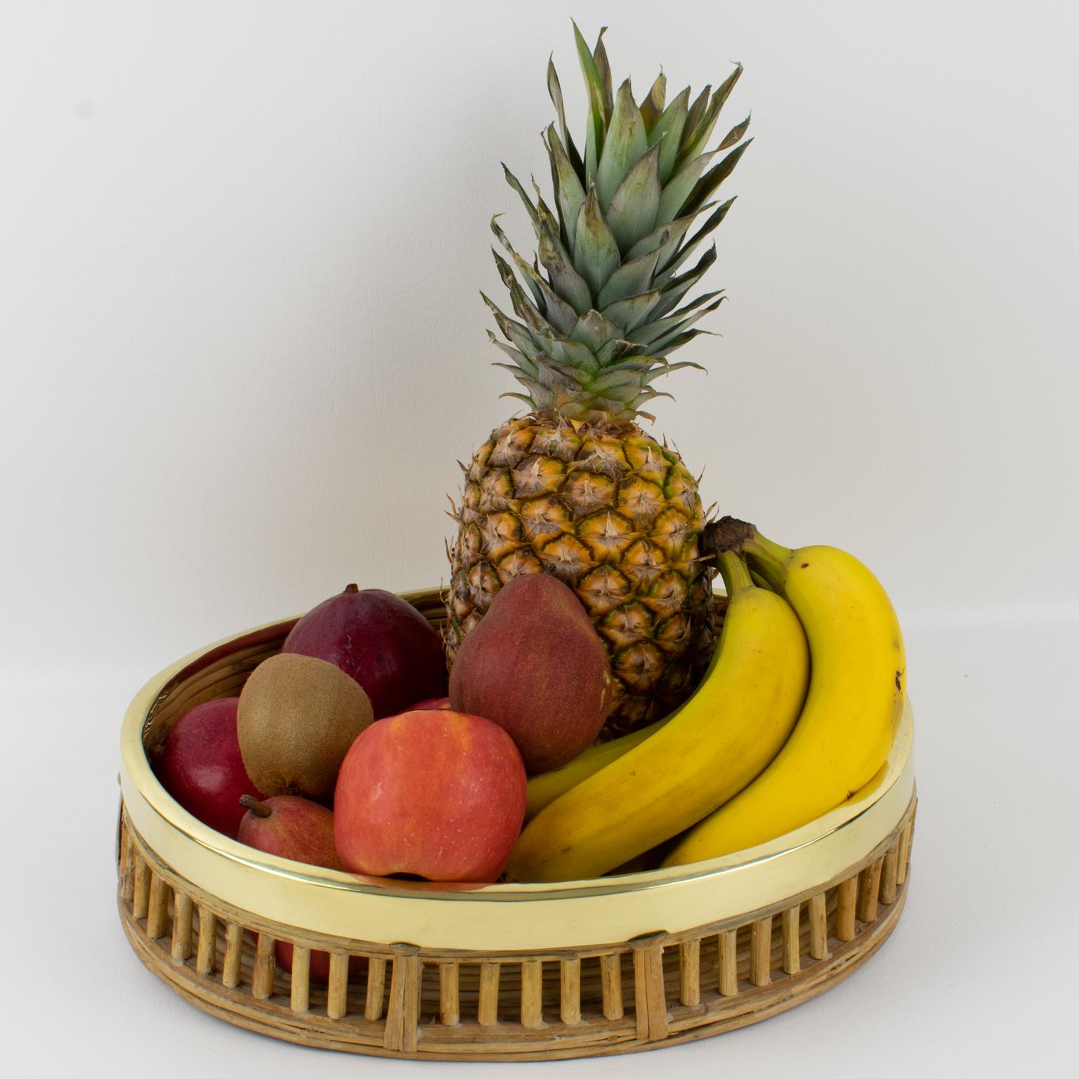 Centre de table en rotin, osier de bambou et bol en laiton, Italie, années 1960 en vente 1