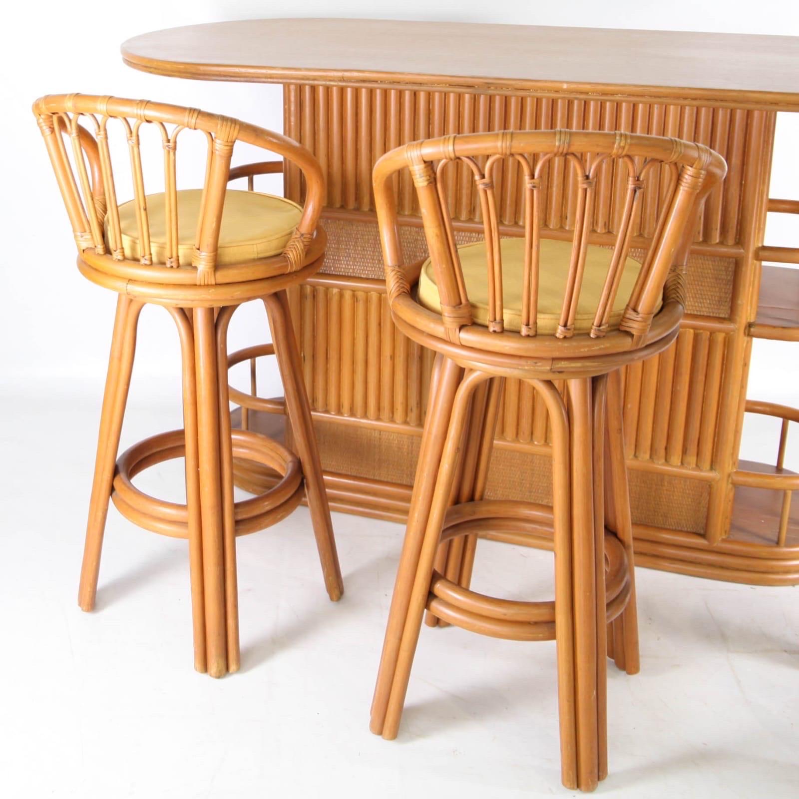 Rattan bar and 3 stools In Good Condition For Sale In Isle Sur Sorgue, FR