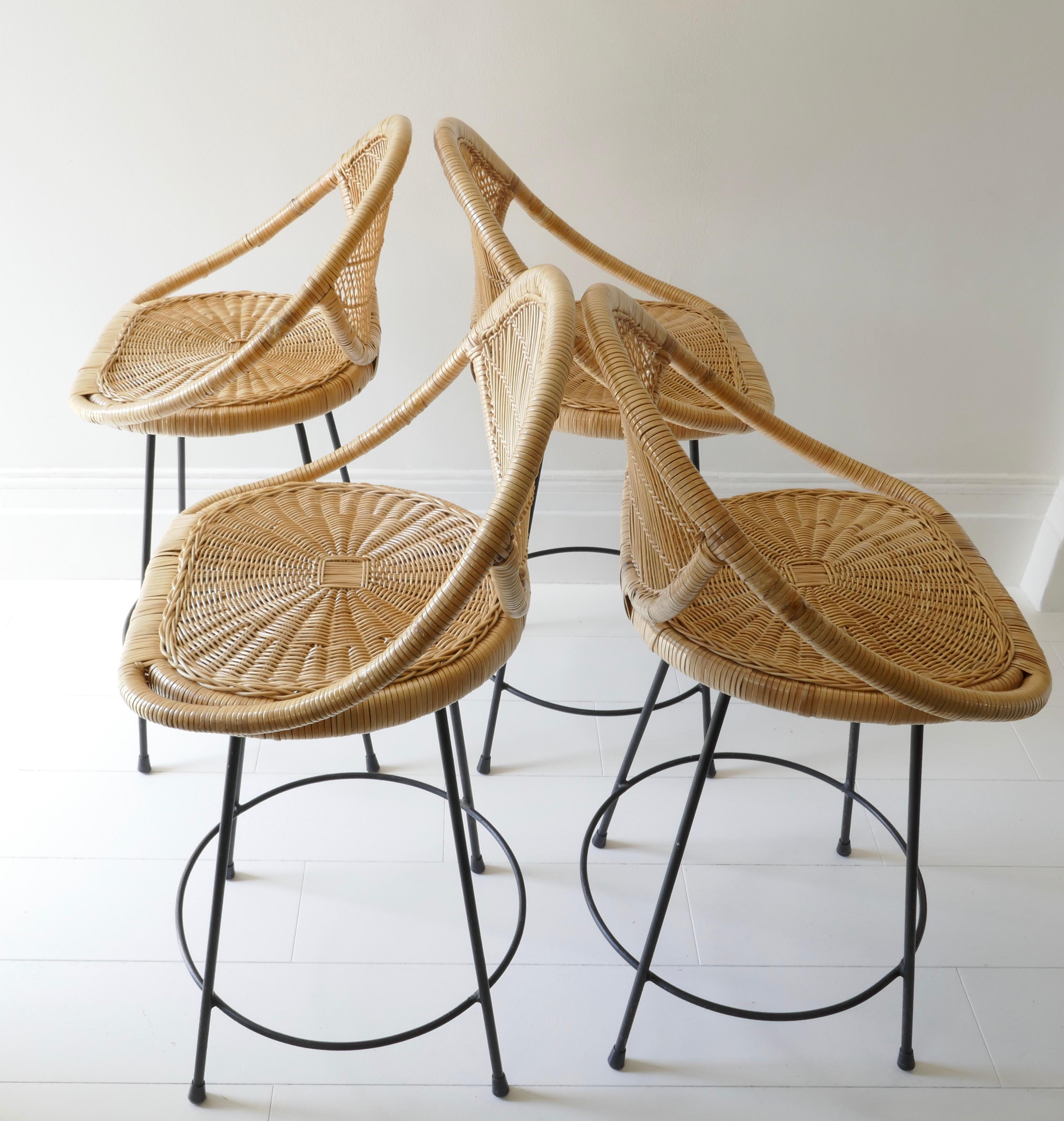 Rattan Bar Stools with Black Legs, France, 1970s In Good Condition In London, GB