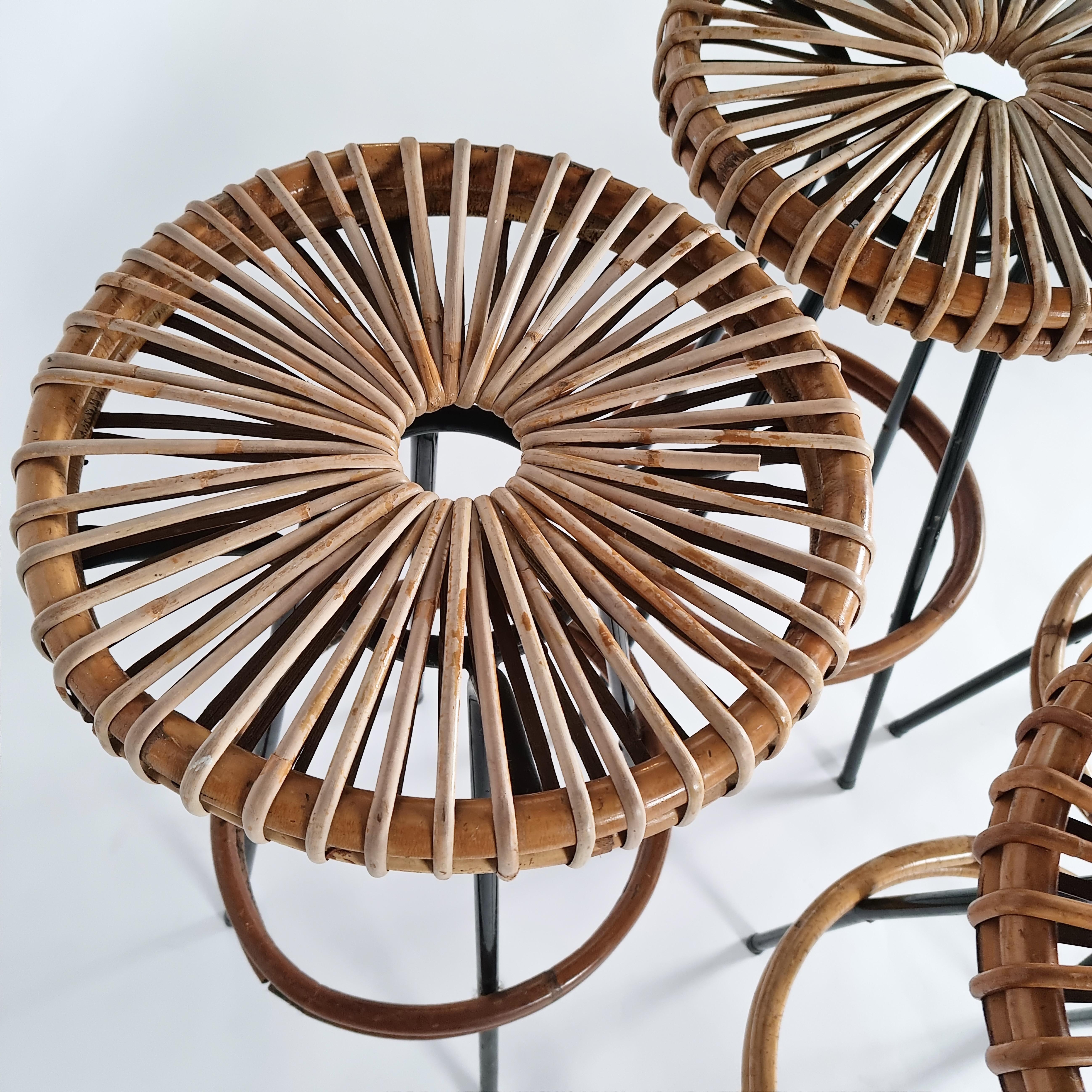 Metà XX secolo Sgabello in rattan di Dirk van Sliedrecht per Rohé Noordwolde, anni '50 in vendita