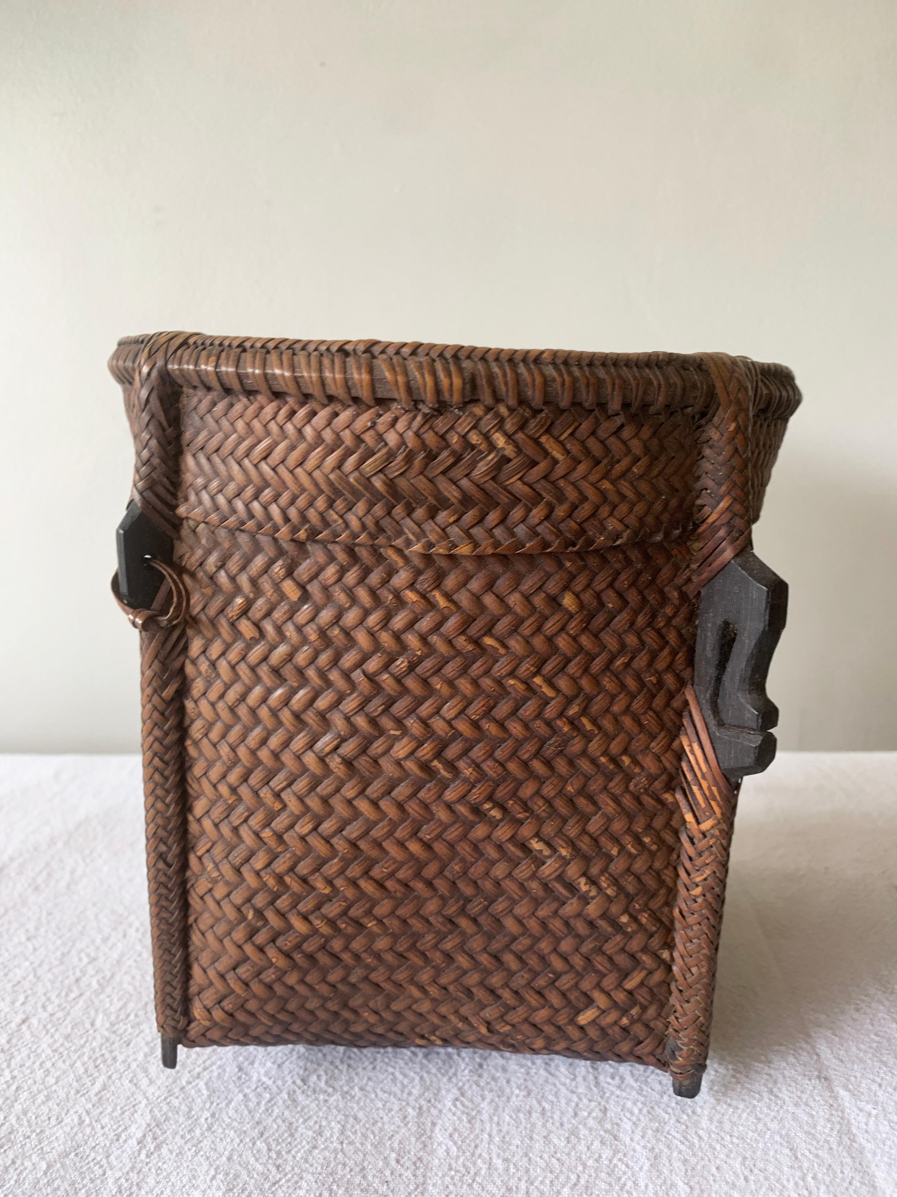 Indonesian Rattan Basket Dayak Tribe Hand-Woven from Kalimantan, Borneo, Mid 20th Century For Sale