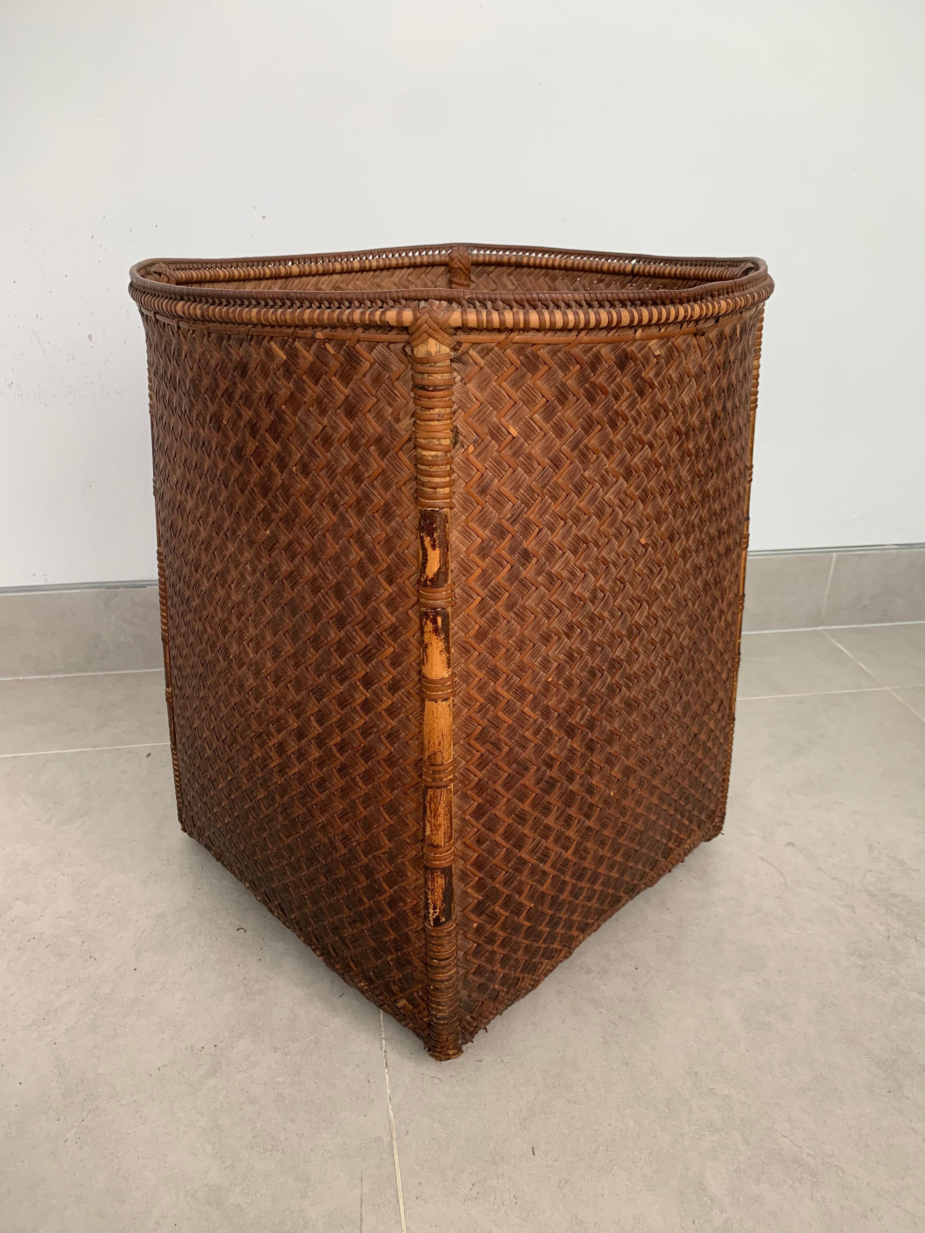 Indonesian Rattan Basket Dayak Tribe Hand-Woven from Kalimantan, Borneo, Mid 20th Century