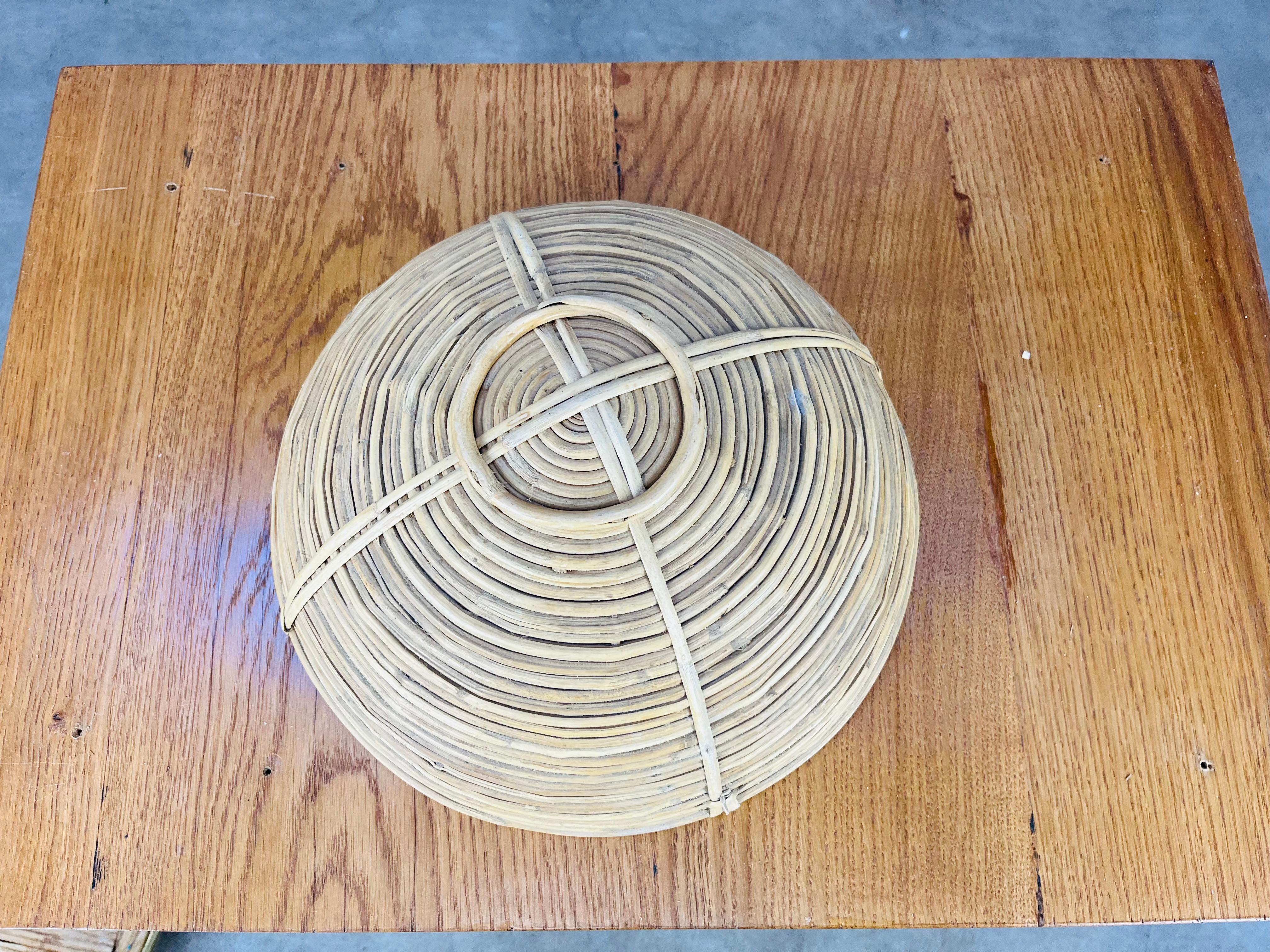 Metà XX secolo Rattan basket, Italy, 1960's in vendita