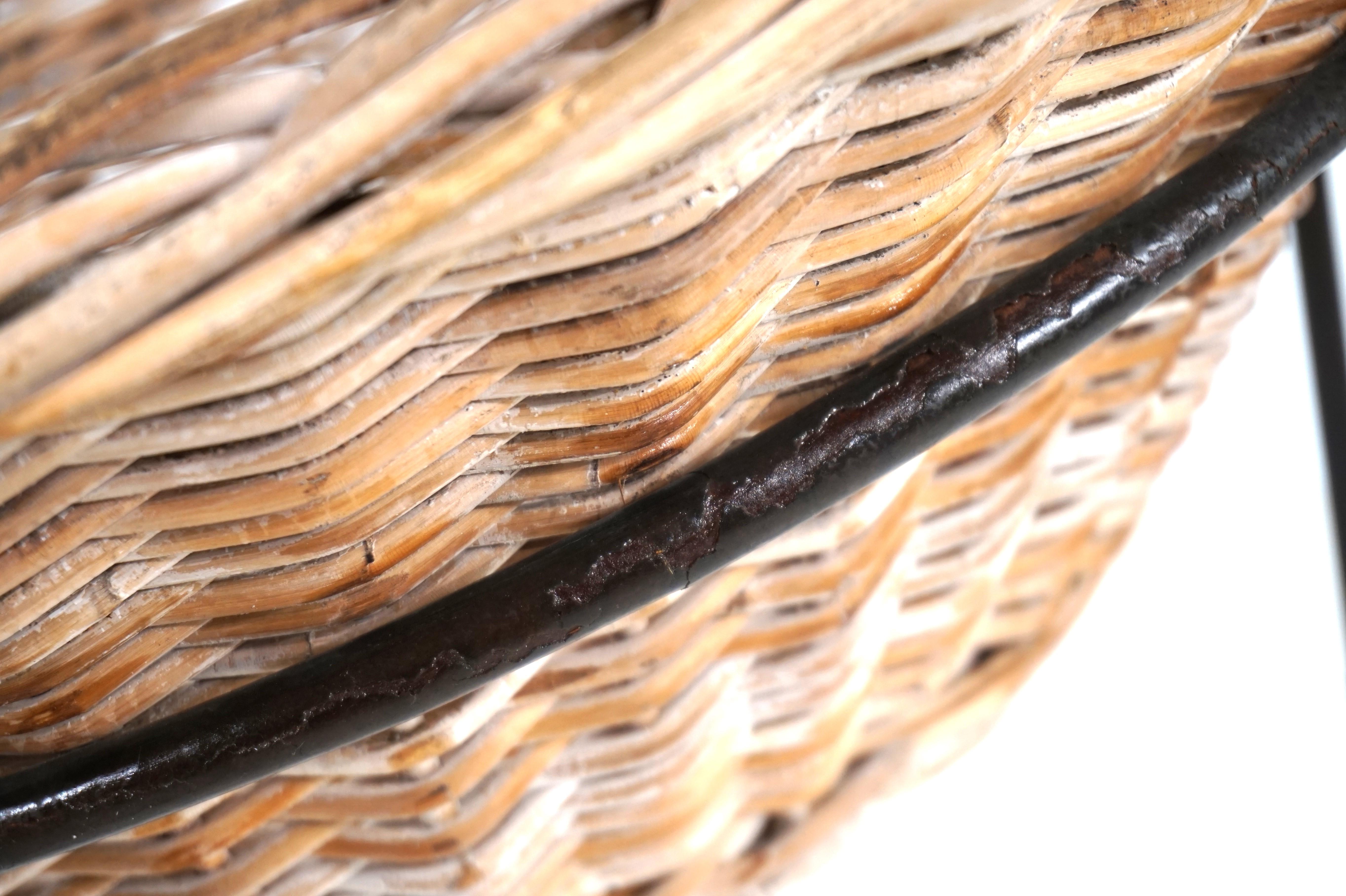 Sedia da salotto a cesto in rattan, 1960 in vendita 5