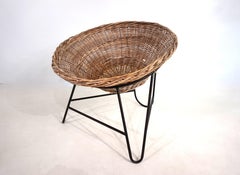 Rattan basket pod lounge chair, 1960