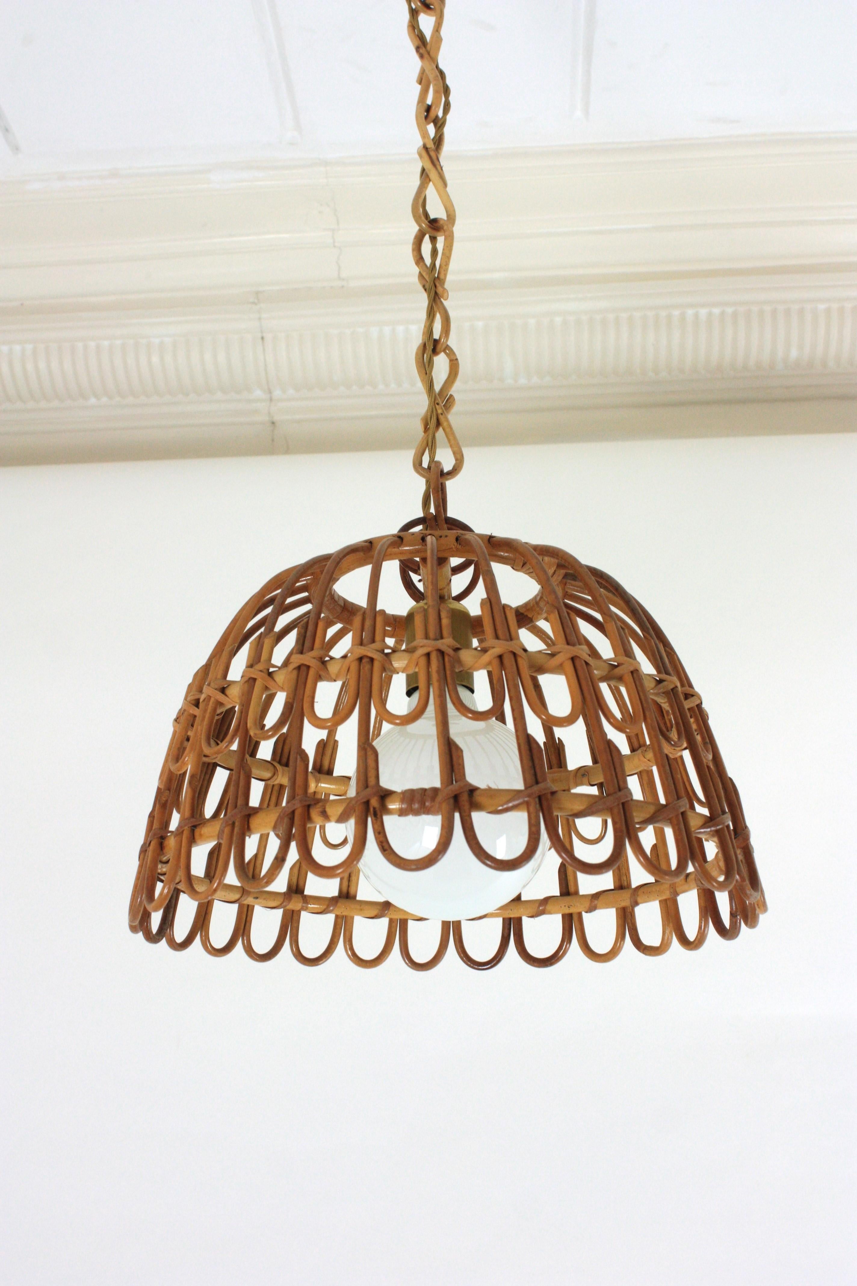 Lampada a sospensione a forma di campana in rattan, Spagna, anni '60 in vendita 11