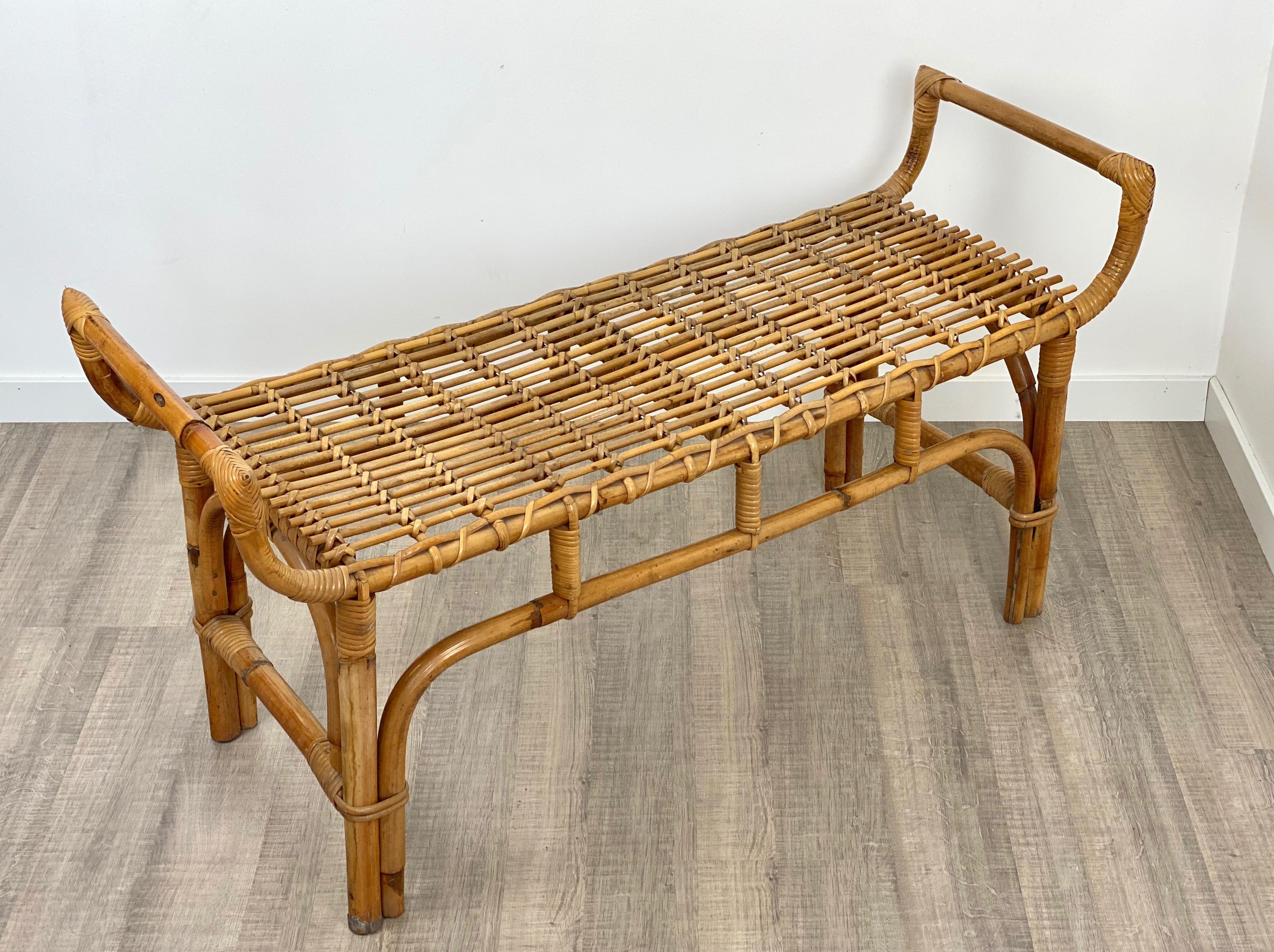 Bench made of rattan by the Italian designer Franco Albini for Bonacina. Typical Italian piece from the 1960s.