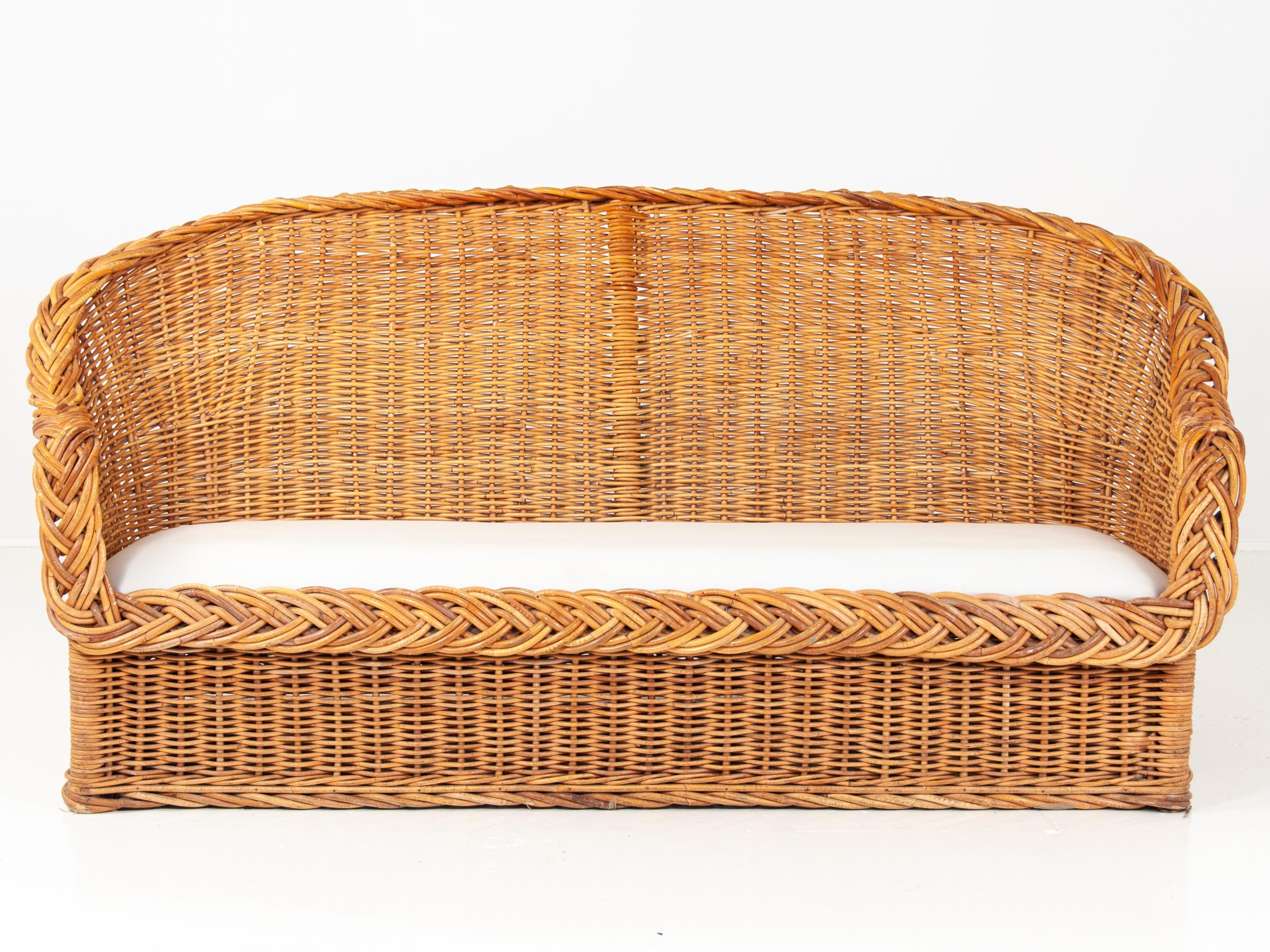 Rattan Bench Sofa with Linen Seat In Good Condition In South Salem, NY