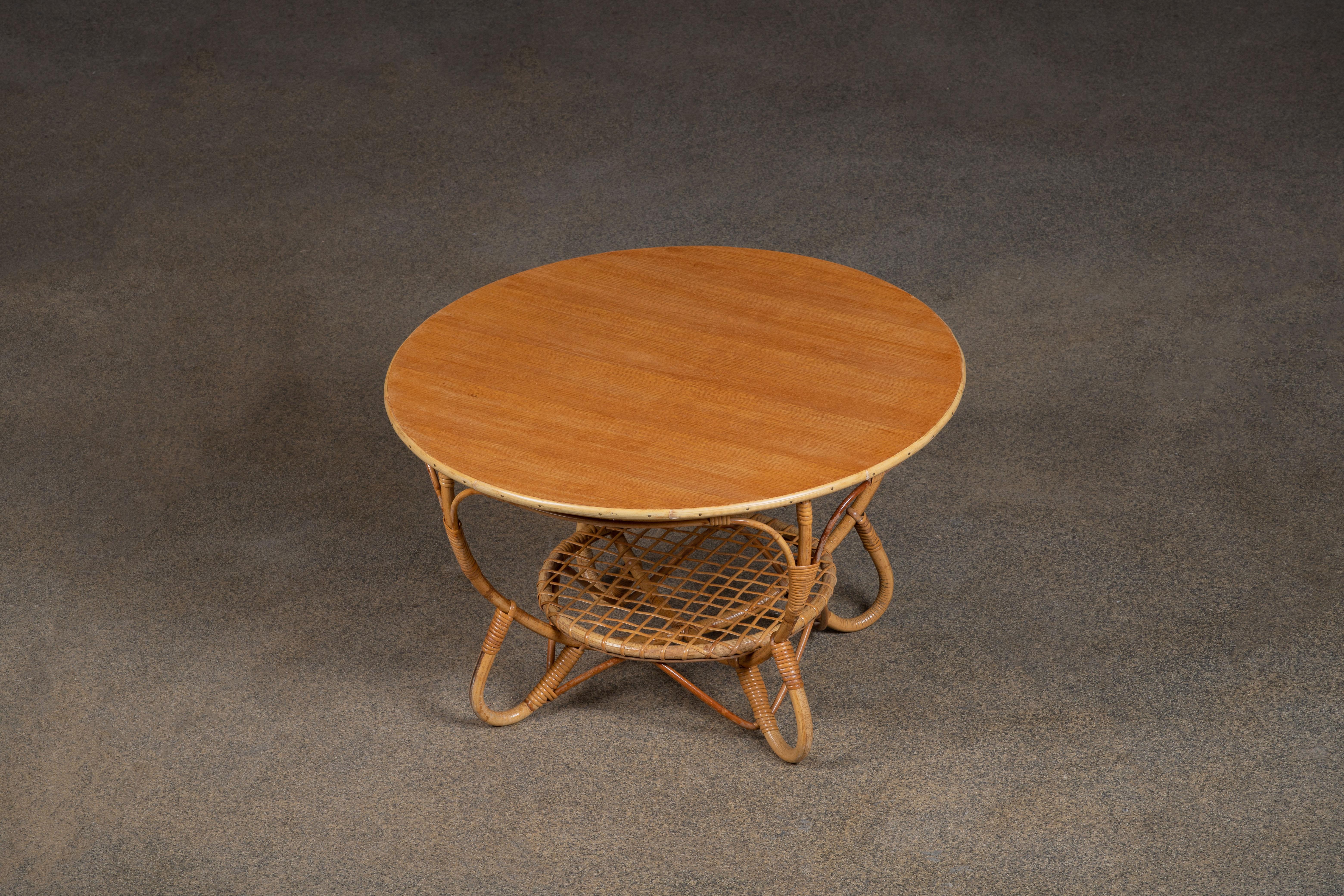 Mid-20th Century Rattan Bohemian French Riviera Gueridon or Side Table, 1960, Italy For Sale