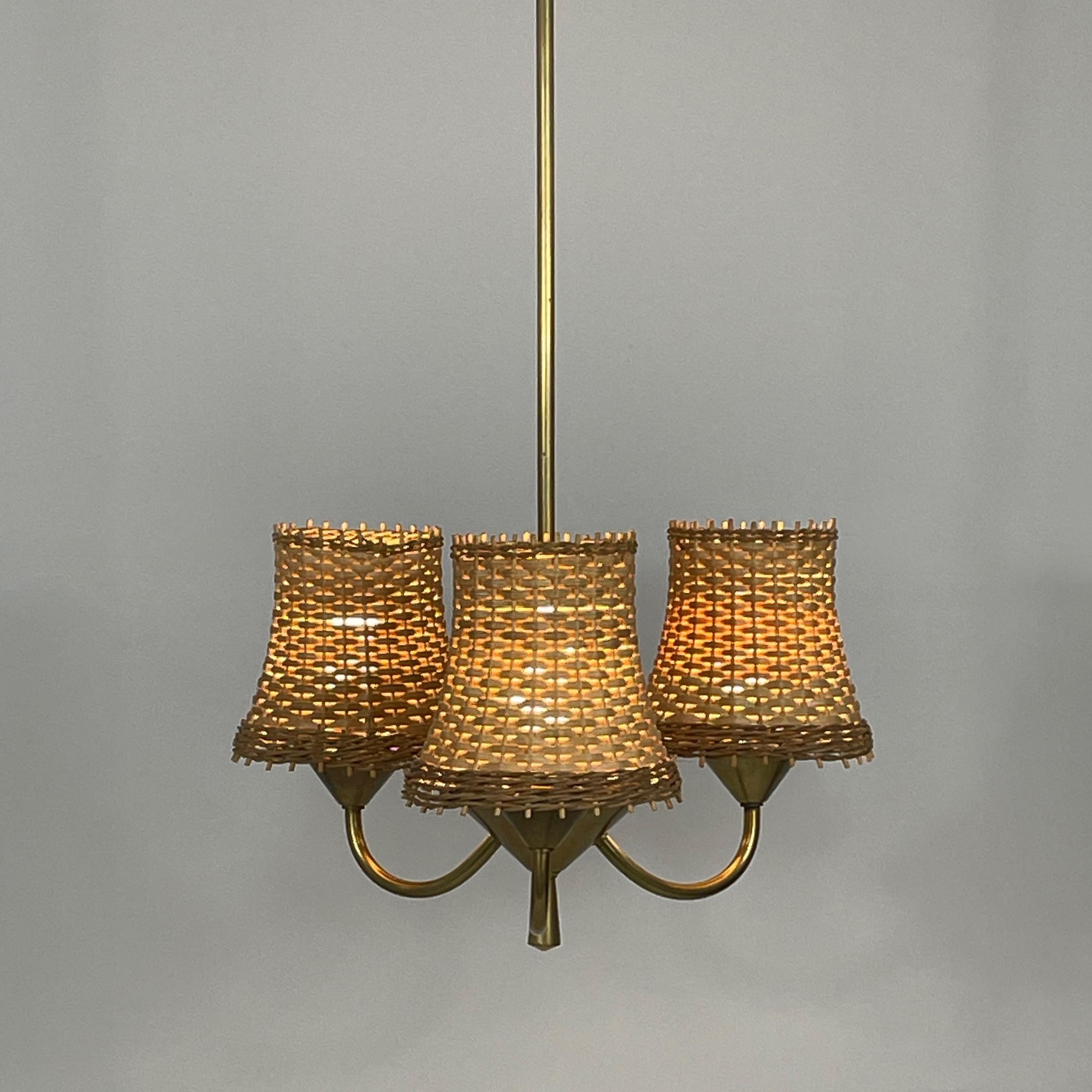 Mid-Century Modern Rattan & Brass 3-Light Chandelier, Austria 1950s