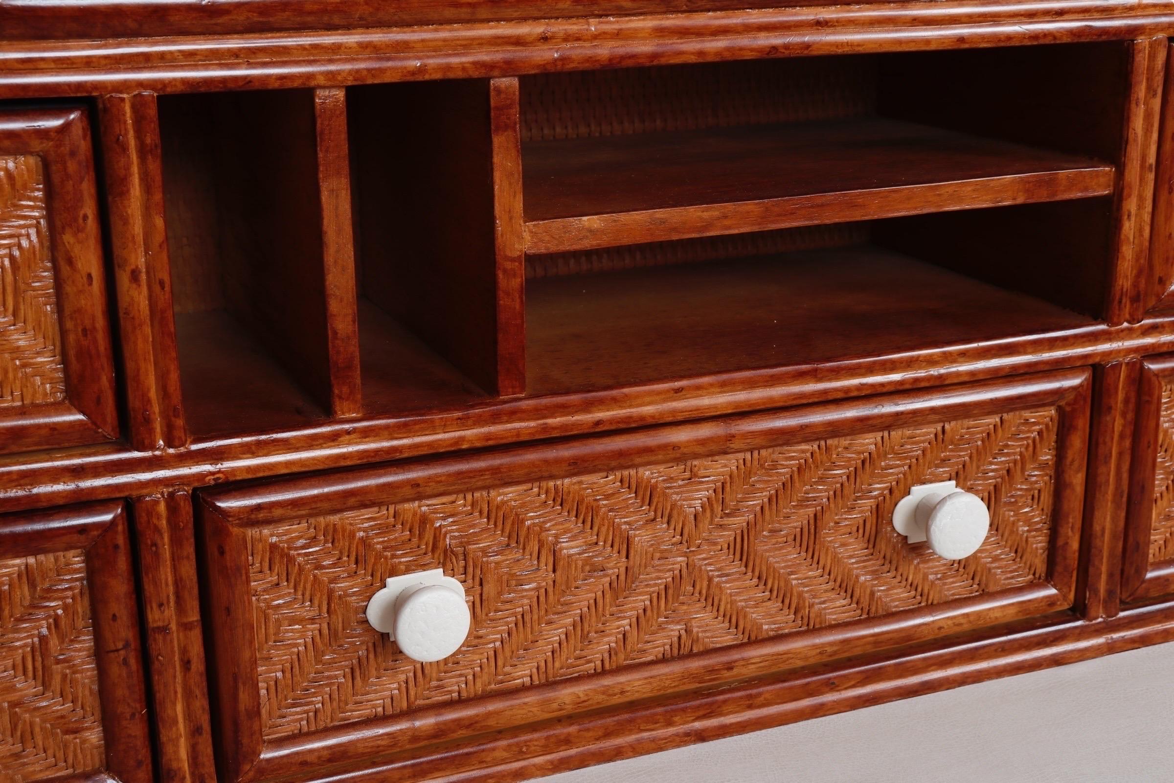 XX secolo Scrivania in rattan Campaigner in vendita