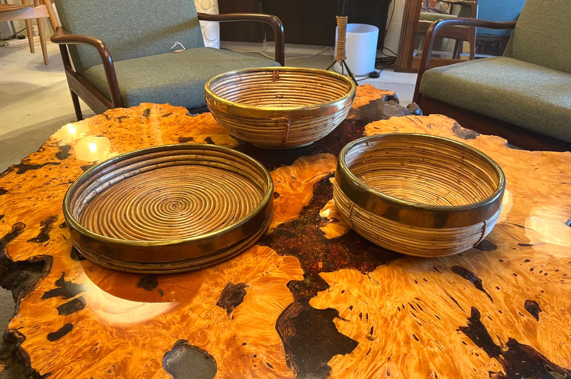 1970s Rattan Cane Brass Basket Centrepiece by Vivai del Sud Italy For Sale 6