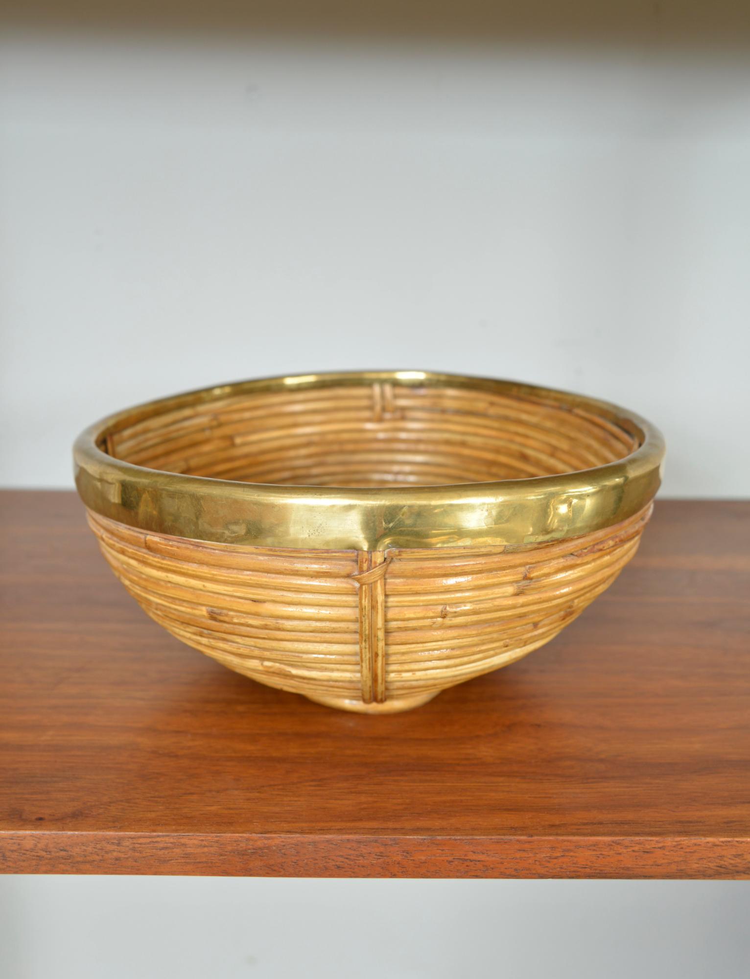 1970s Rattan Cane Brass Basket Centrepiece by Vivai del Sud Italy In Good Condition For Sale In Sherborne, Dorset
