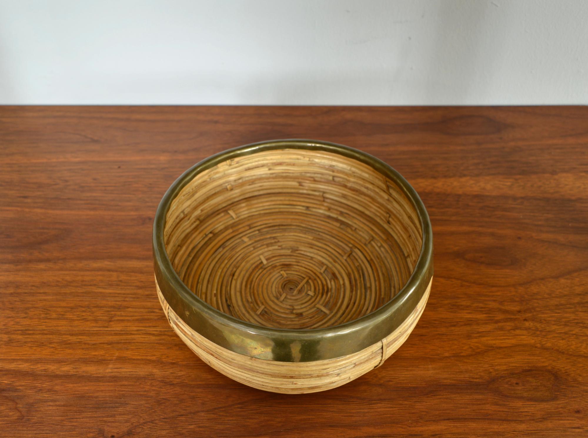 1970s Rattan Cane Brass Bowl Basket Centrepiece by Vivai del Sud Italy In Good Condition For Sale In Sherborne, Dorset