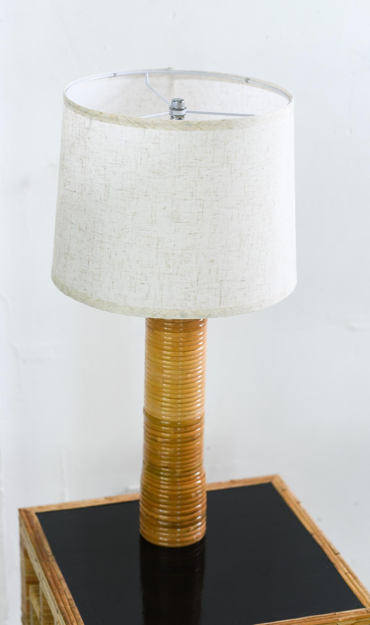 Rattan Cane Wrap Table Lamp In Excellent Condition For Sale In Oxford, GB