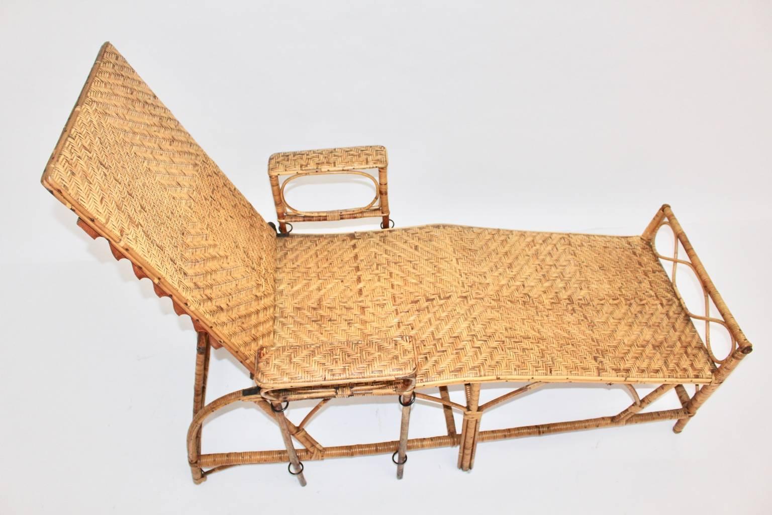 antique wicker chaise lounge