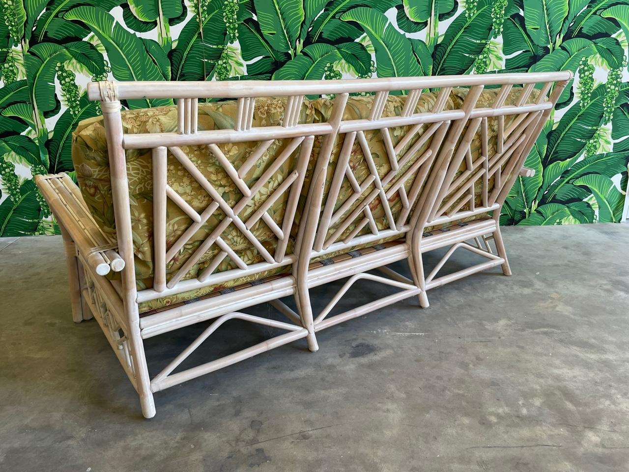 Rattan Chinese Chippendale Style Sofa In Good Condition For Sale In Jacksonville, FL