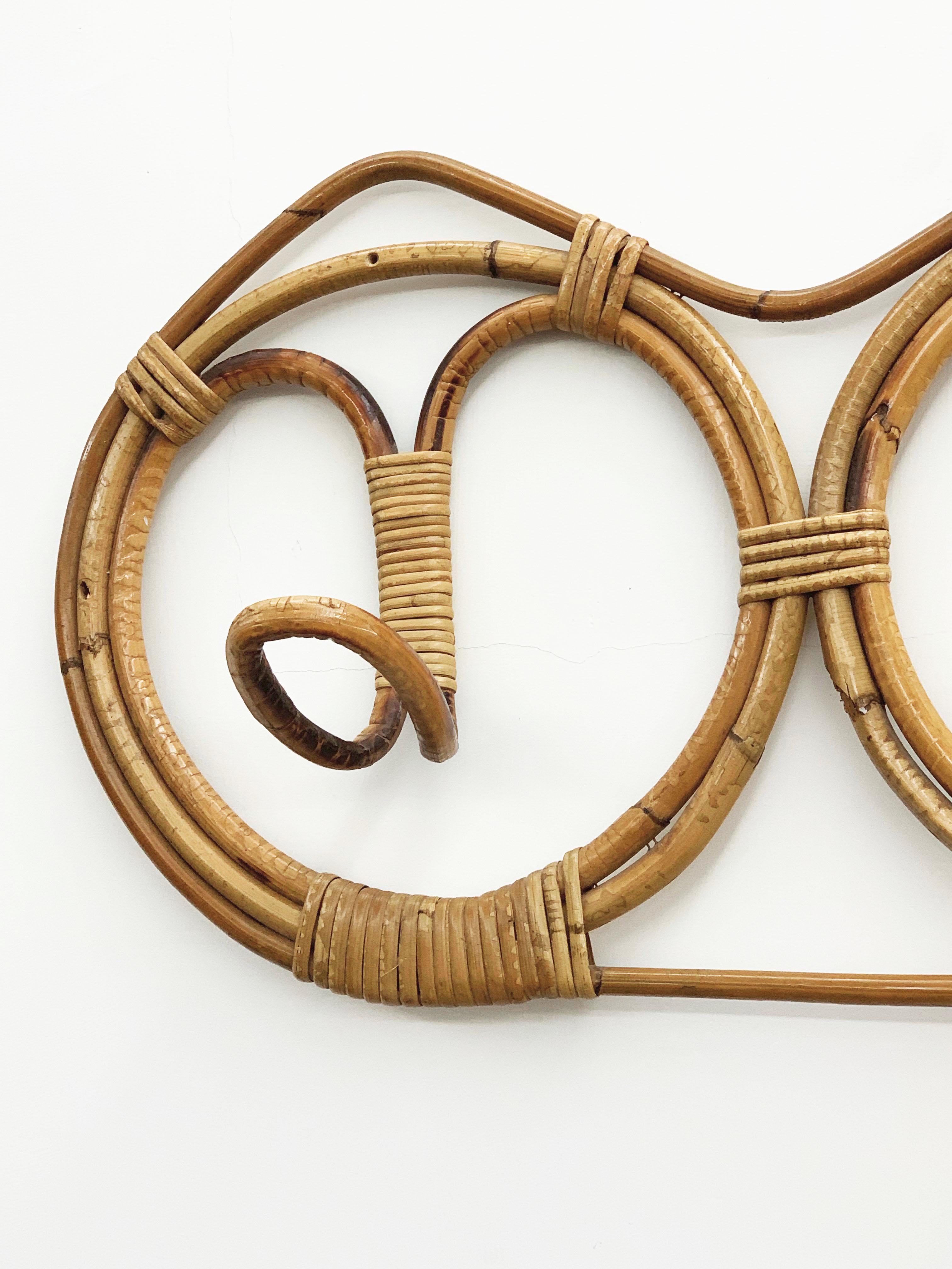 Midcentury Rattan and Bamboo Italian Coat Hook, 1960s In Good Condition For Sale In Roma, IT