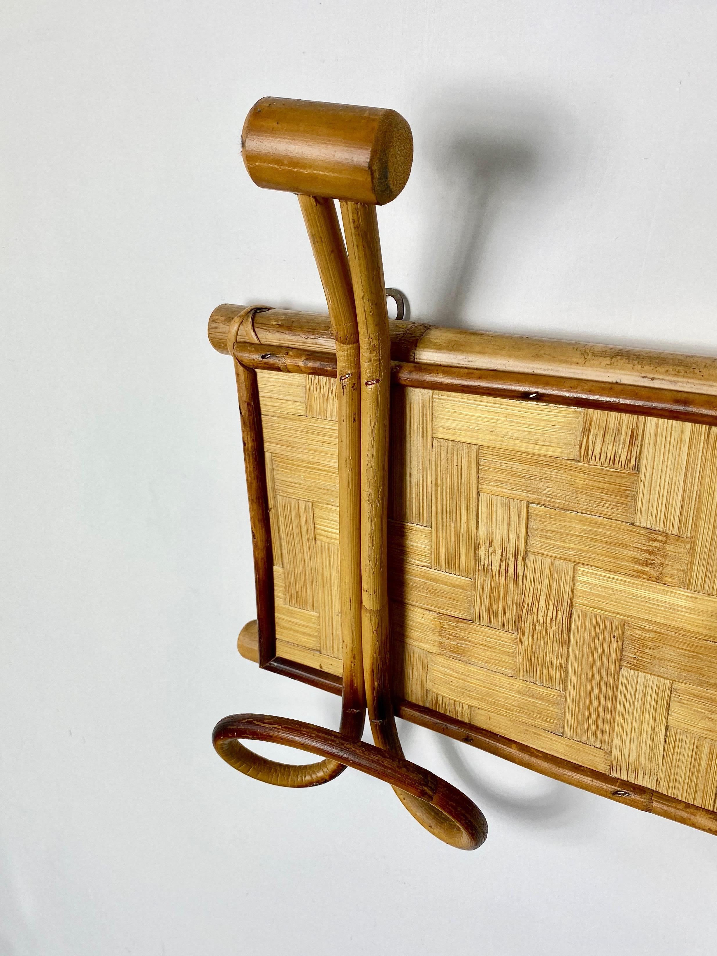 Rattan Bamboo Coat Rack Hanger, Italy, 1960s In Good Condition For Sale In Rome, IT