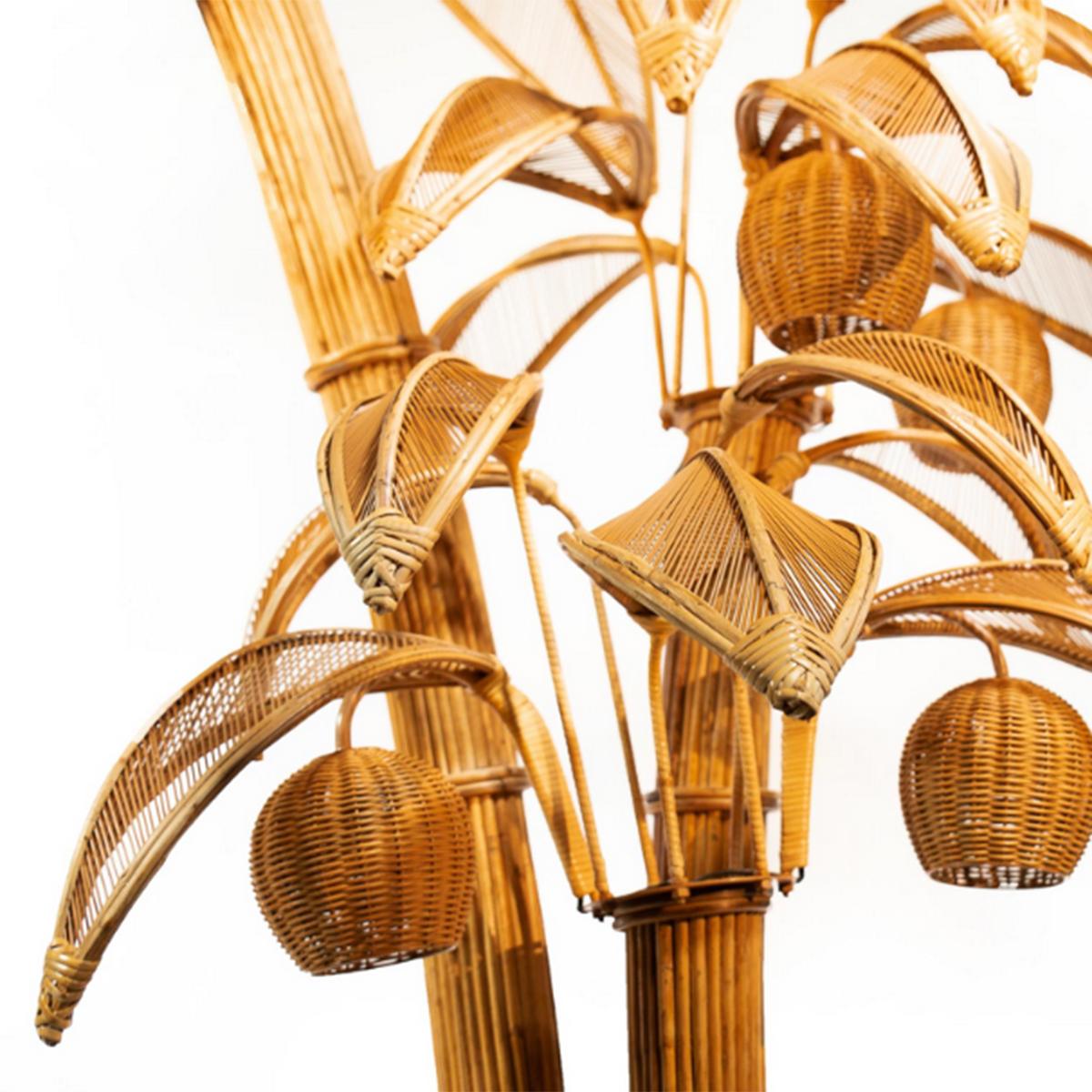 Rotin Lampadaire en rotin et noix de coco en vente