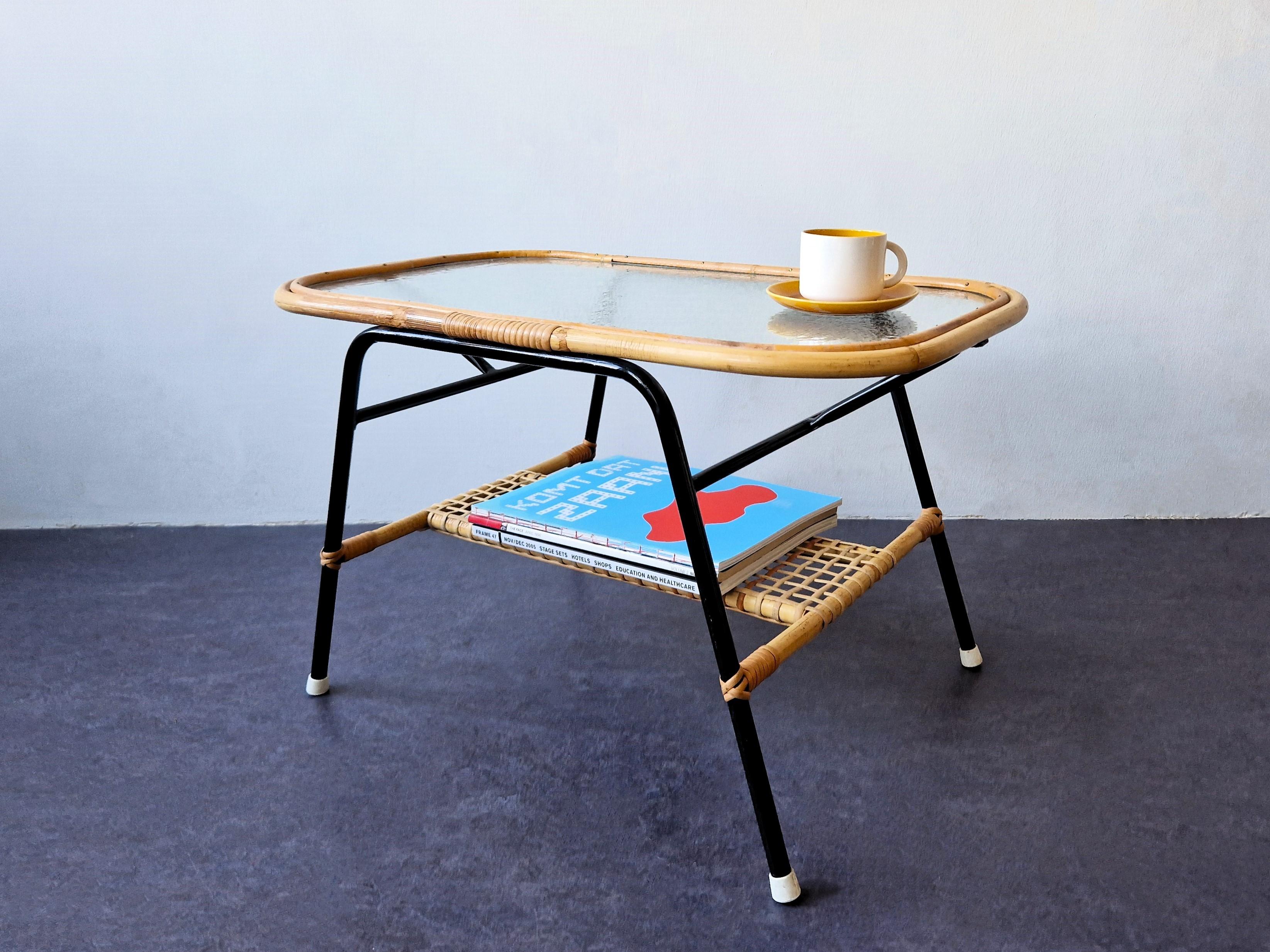 Metal Rattan coffee table for Rohé Noordwolde, 1950's For Sale