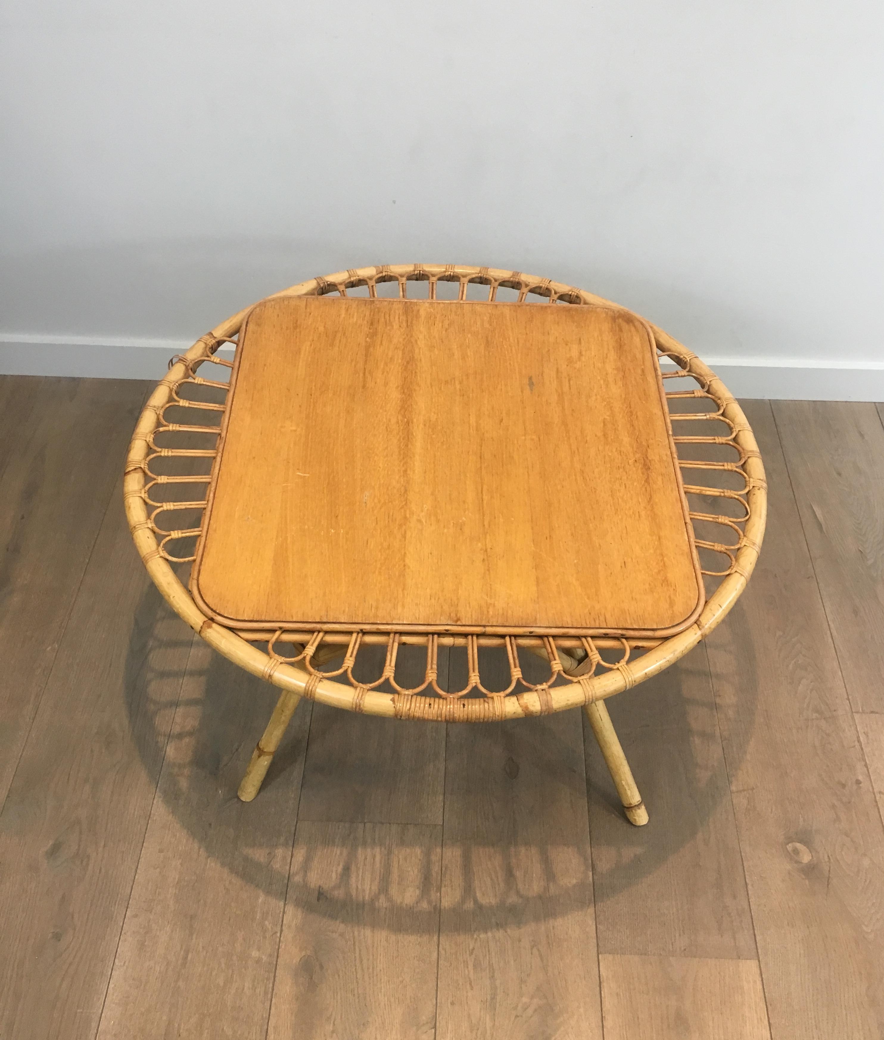 Table basse trampoline en rotin. Travail en français. Circa 1950 en vente 12