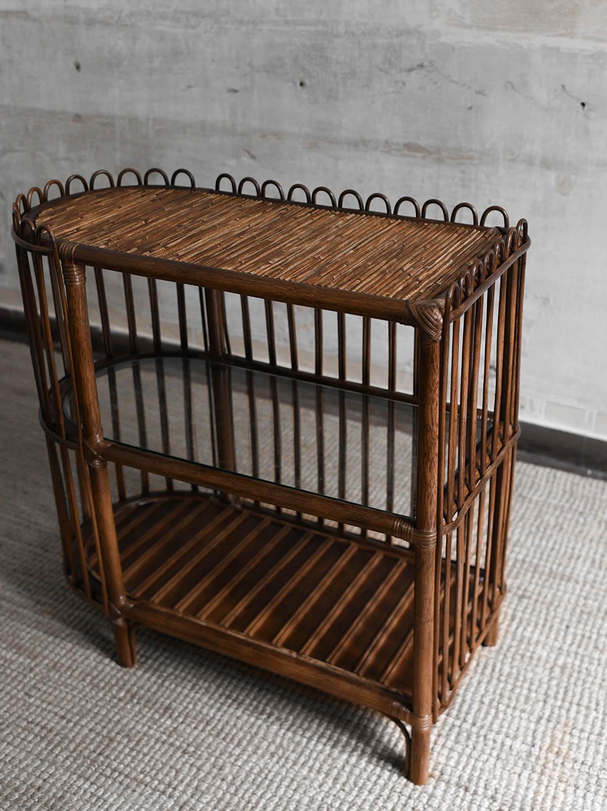 Mesa consola de ratán con tres estantes - Molto Editions en venta 2