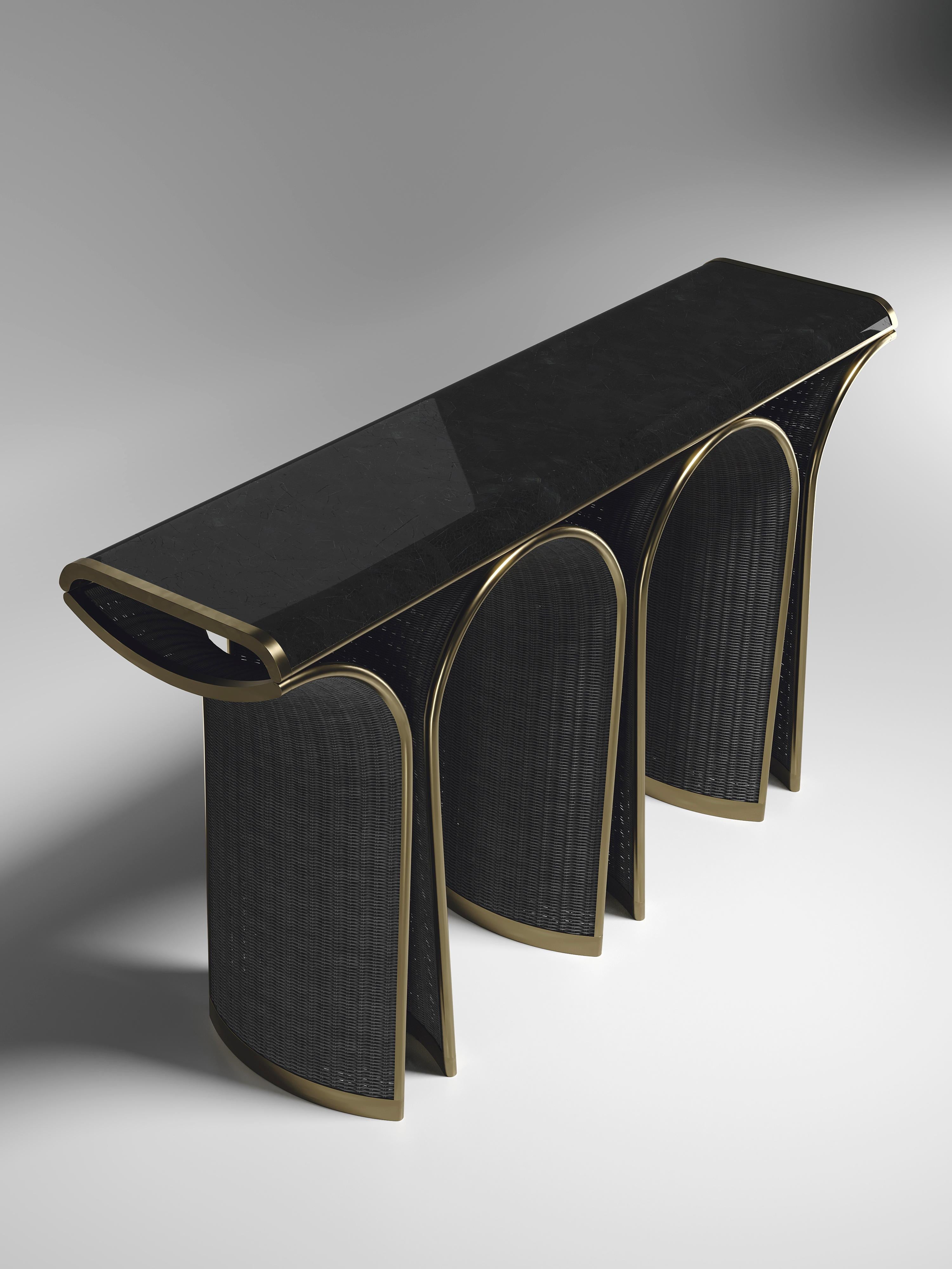 Konsole aus Rattan mit Muschel- und Bronze-Patina-Messing-Intarsien von R&Y Augousti (Art déco) im Angebot