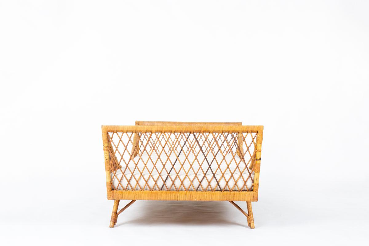 Français Méridienne en rotin avec matelas en tissu beige 1950 en vente