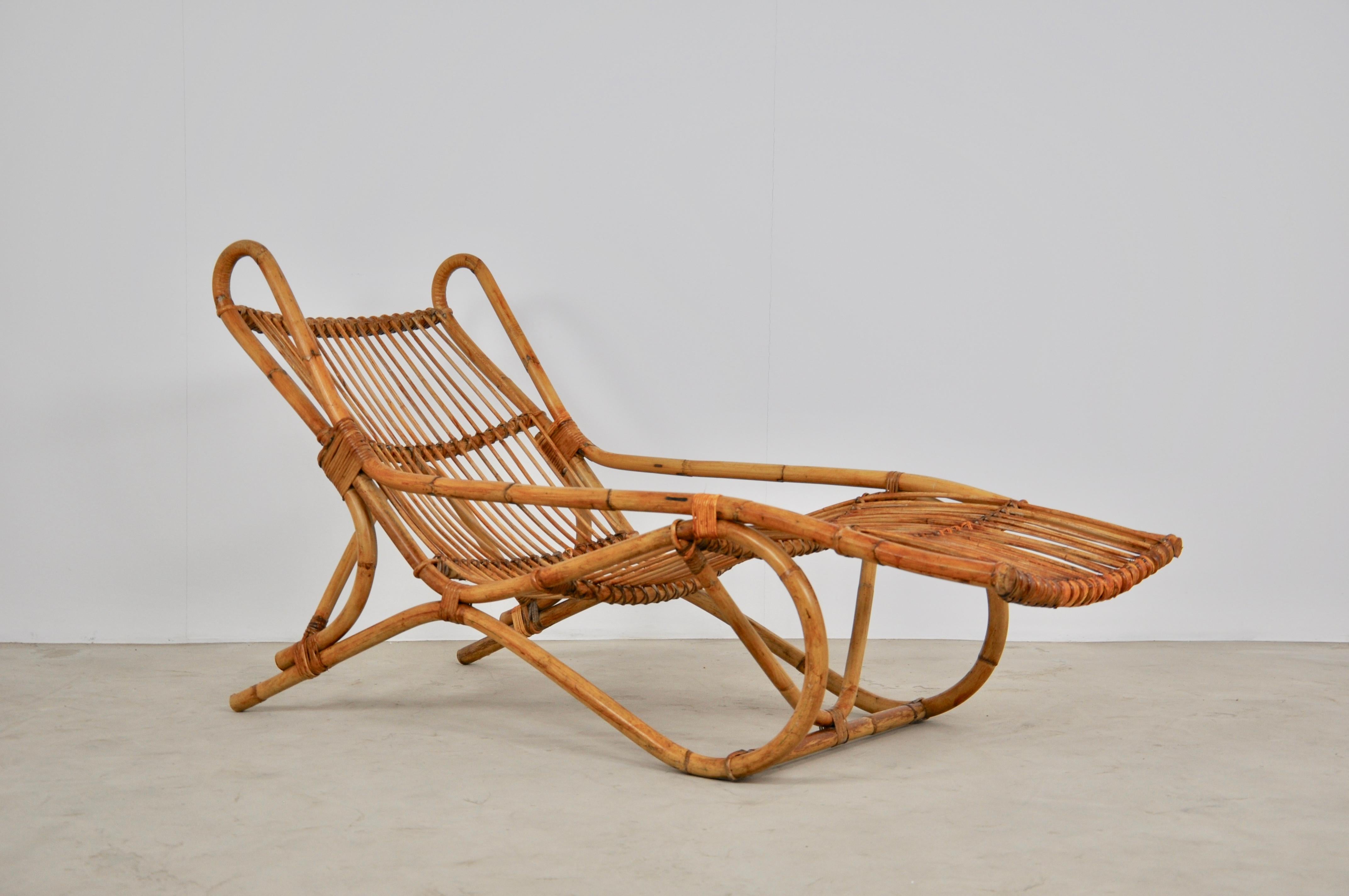 Rattan deckchair
Measure: Seat height 25cm
Wear due to time and age of the chair.