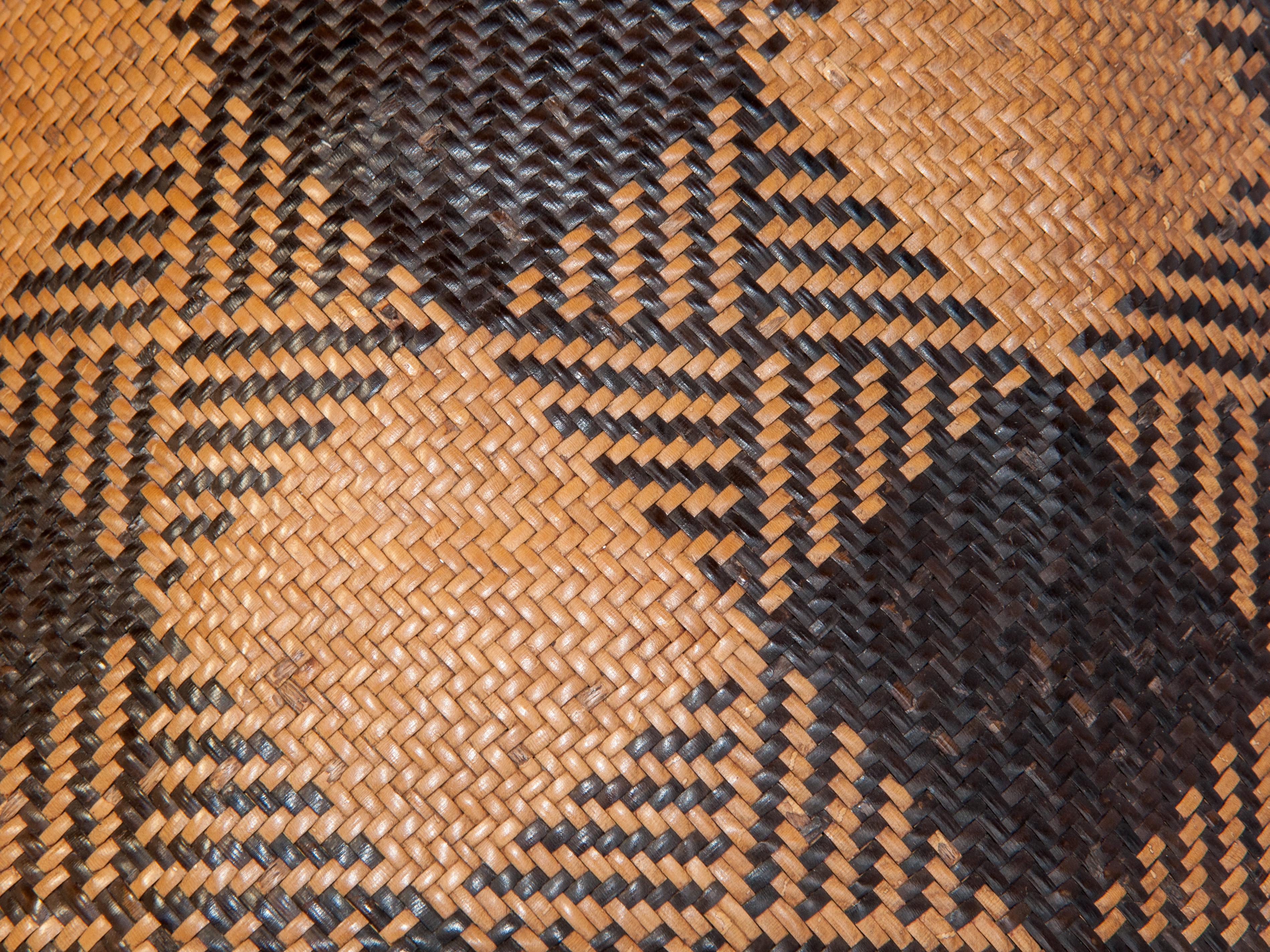 Rattan Drawstring Shoulder Bag Basket, Dayak of Borneo, Late 20th Century 5